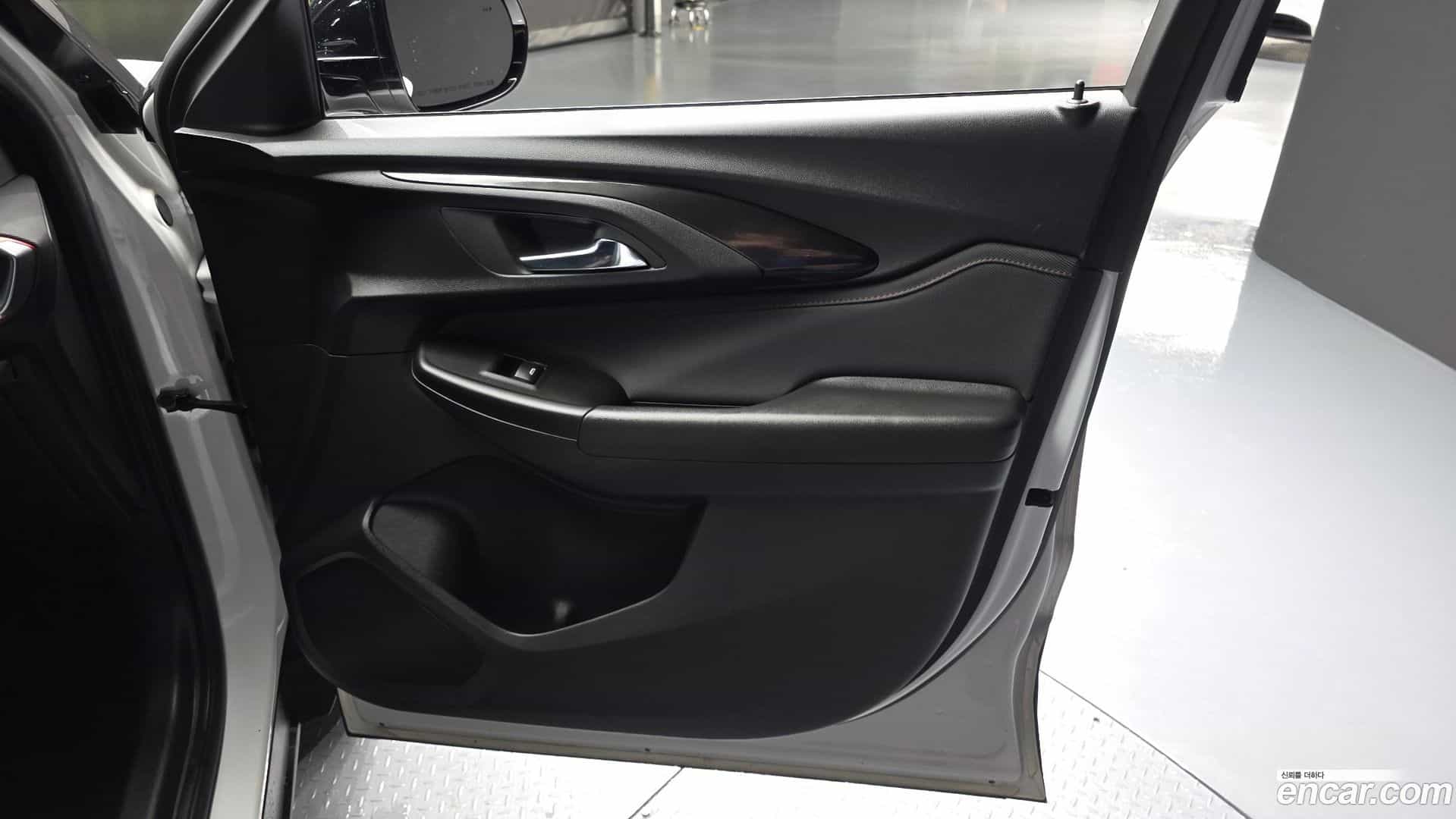 Trailblazer Chevrolet 2021.9-INNER-034