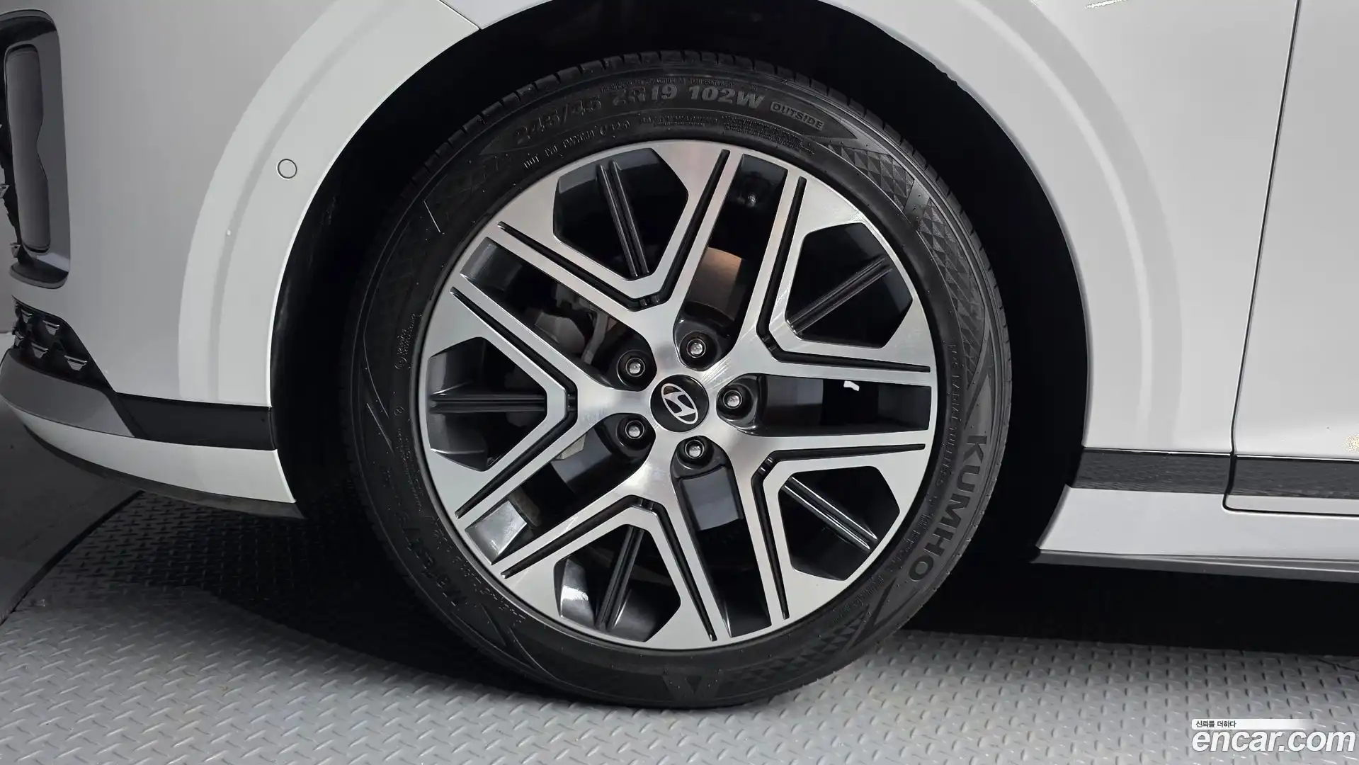 Grandeur Hyundai 2023.4-OUTER-005