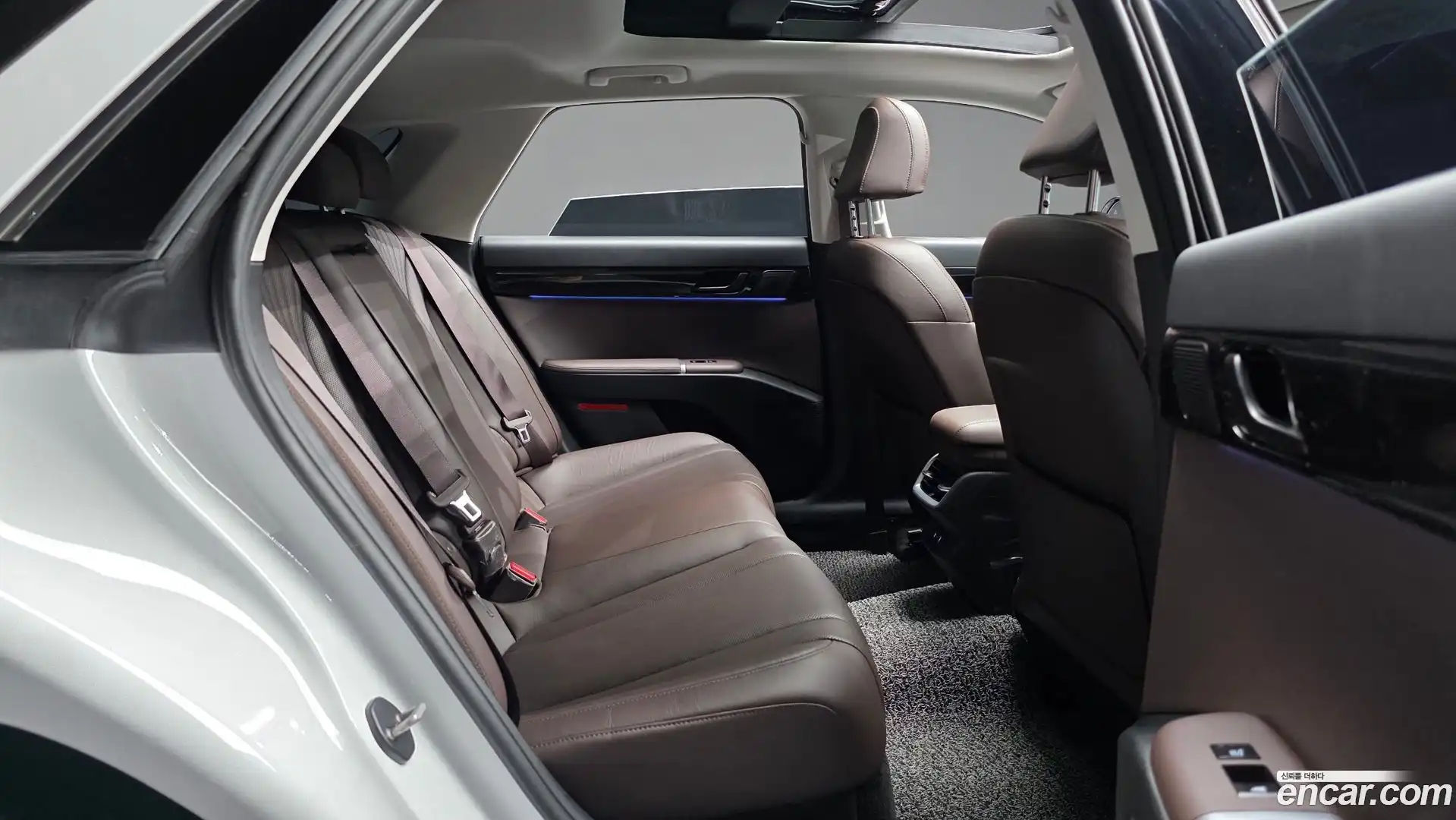 Grandeur Hyundai 2023.4-OPTION-015