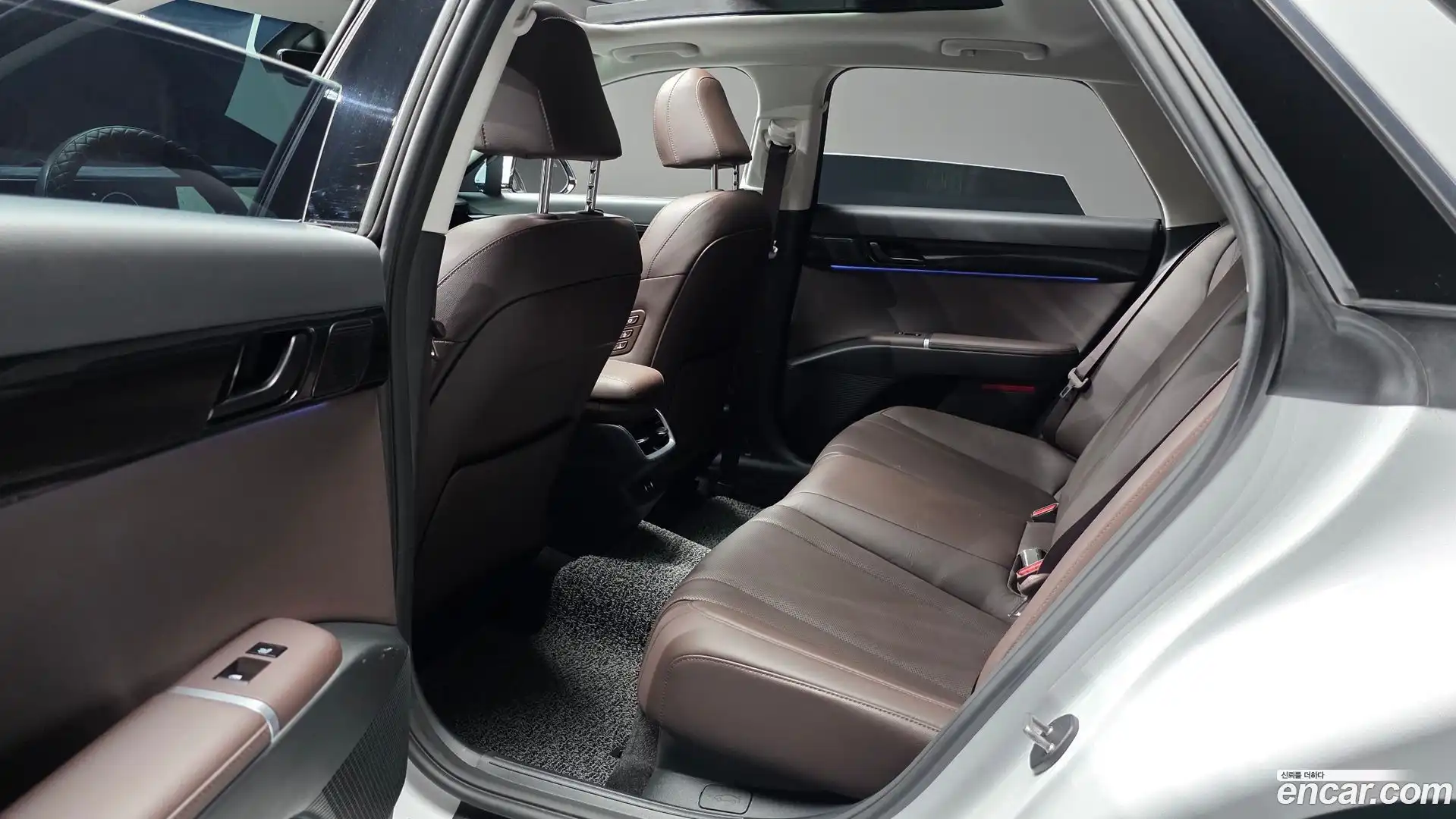 Grandeur Hyundai 2023.4-OPTION-016