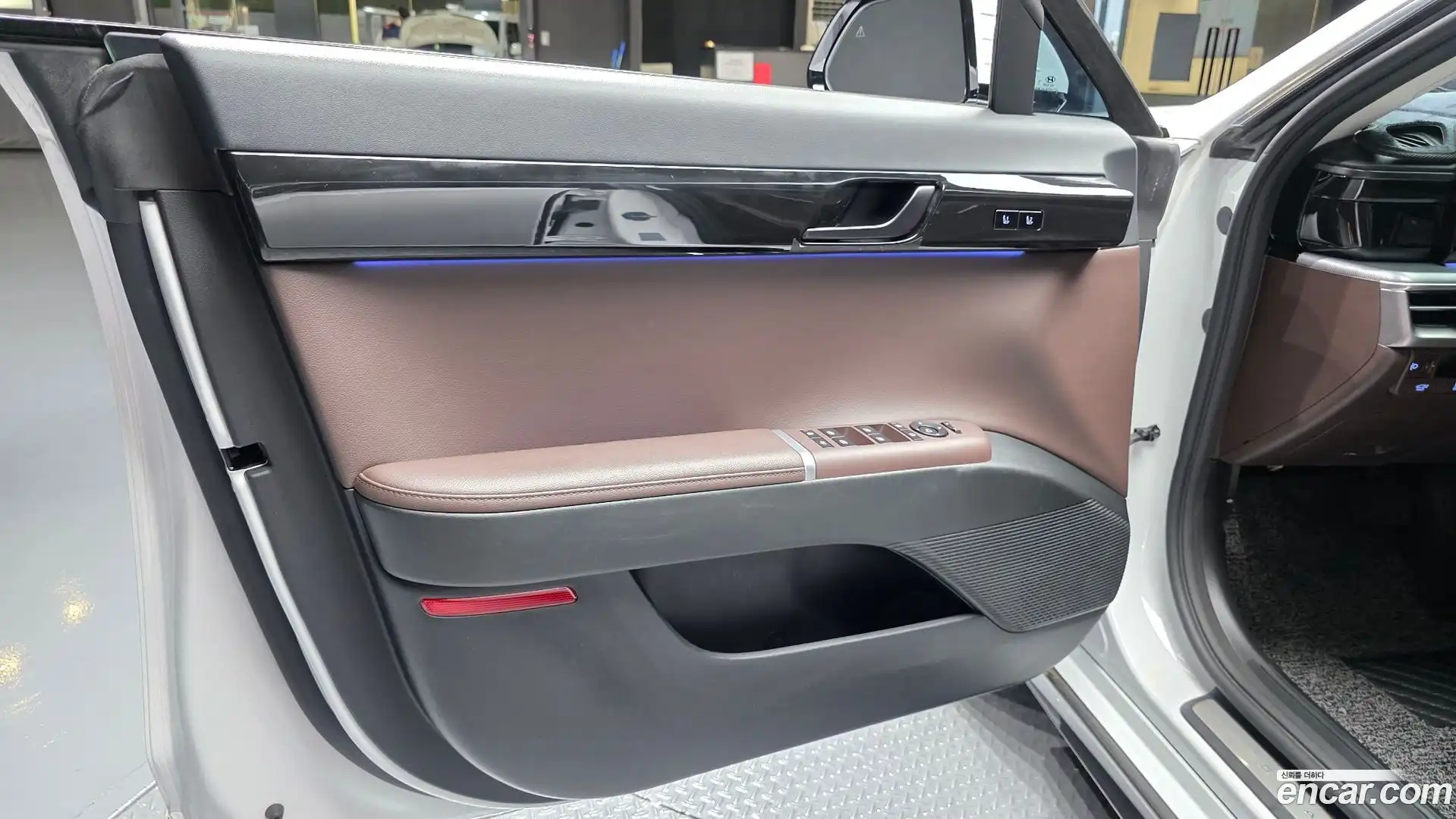 Grandeur Hyundai 2023.4-INNER-034