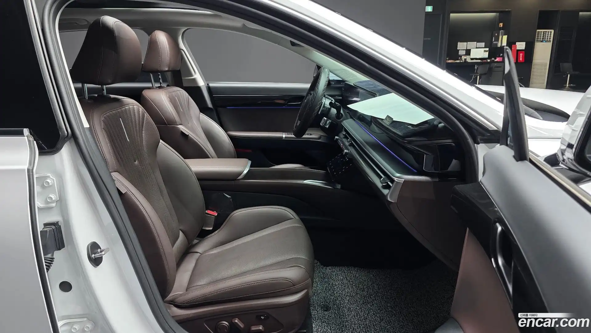 Grandeur Hyundai 2023.4-INNER-036