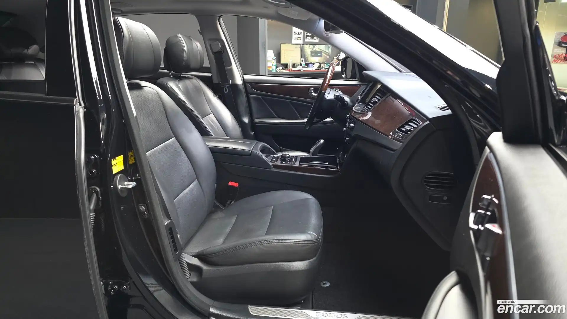 Equus Hyundai 2014.6-OPTION-015