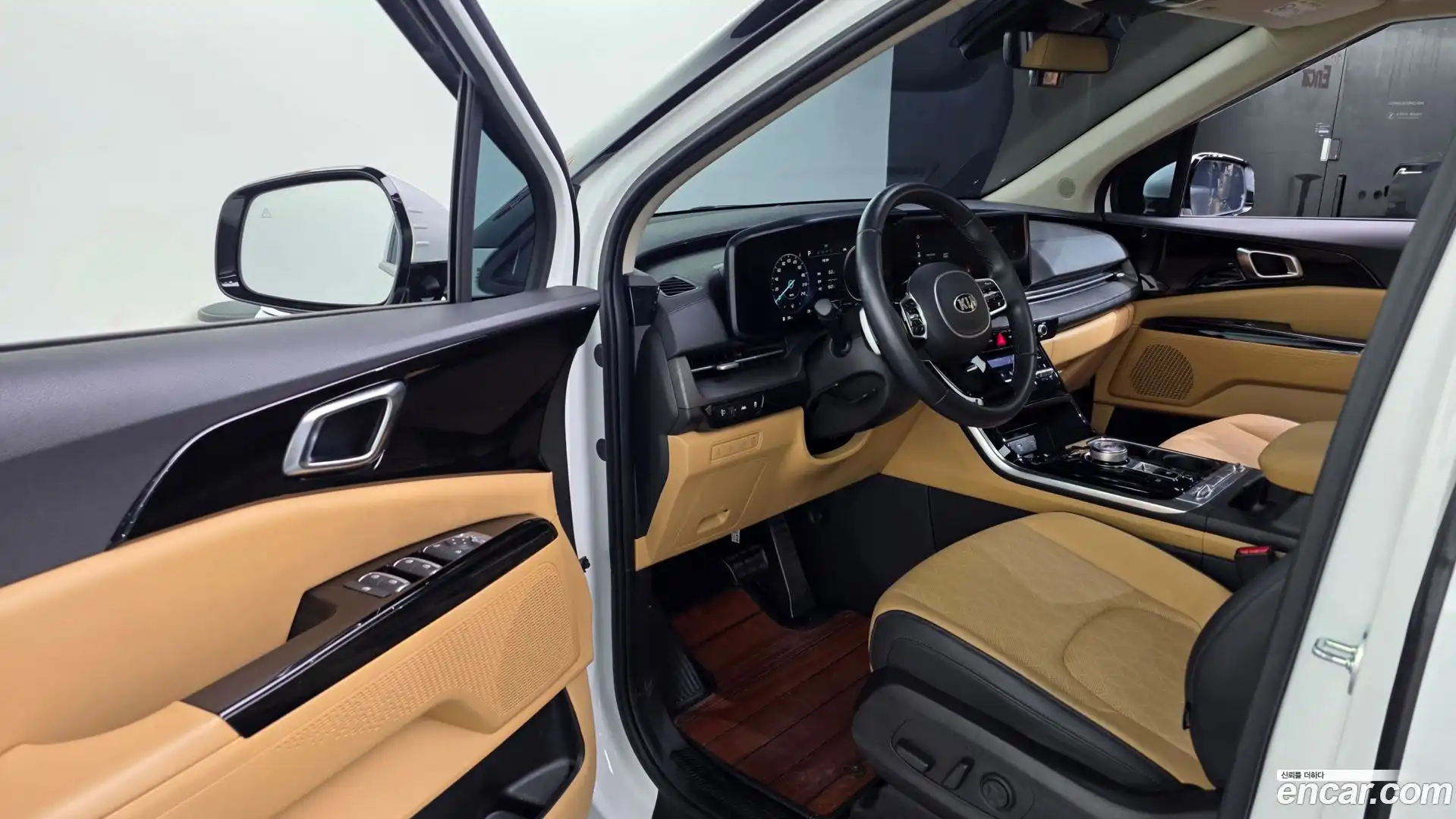 Canival Kia 2021.1-INNER-010