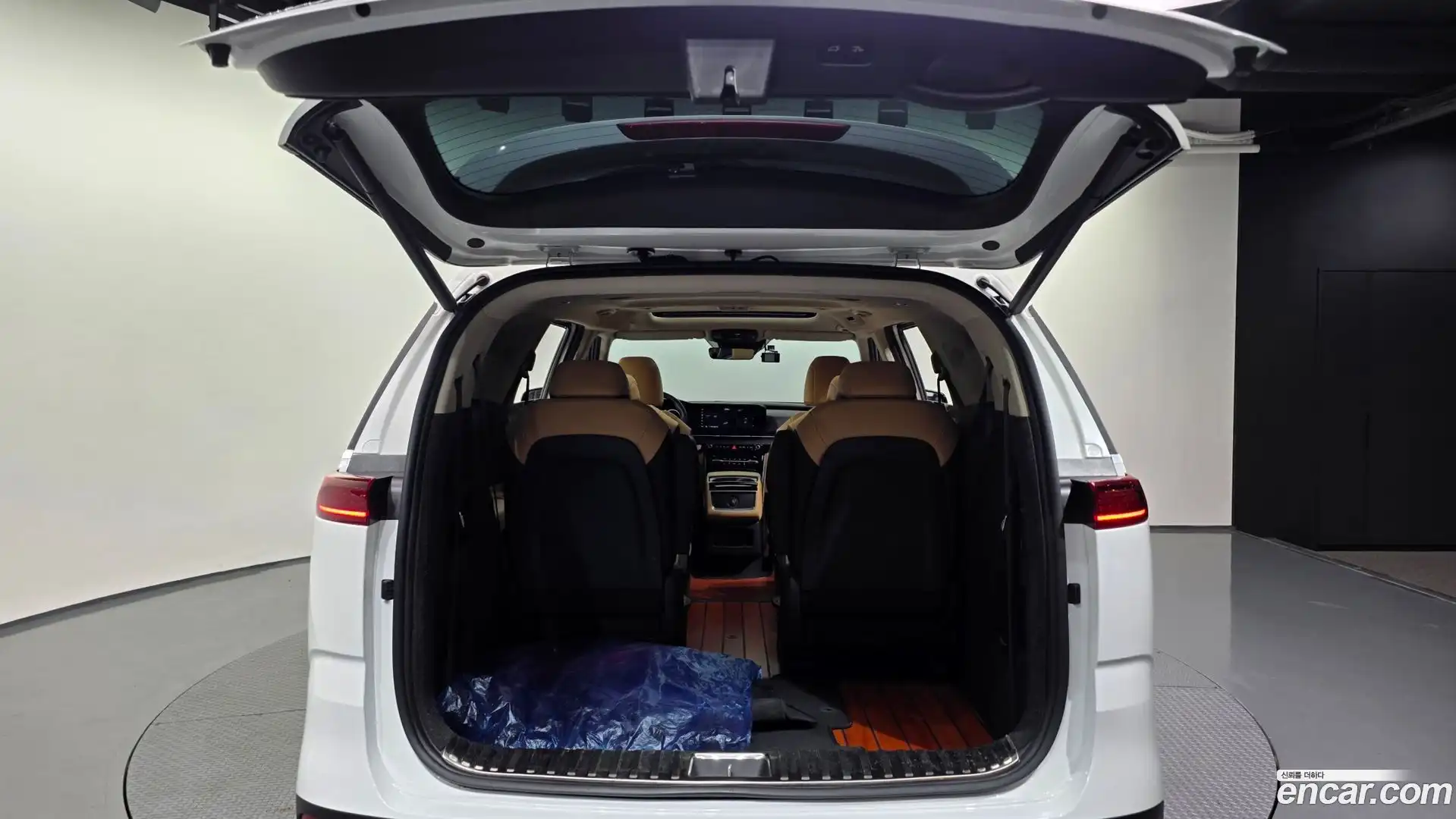 Canival Kia 2021.1-OPTION-024