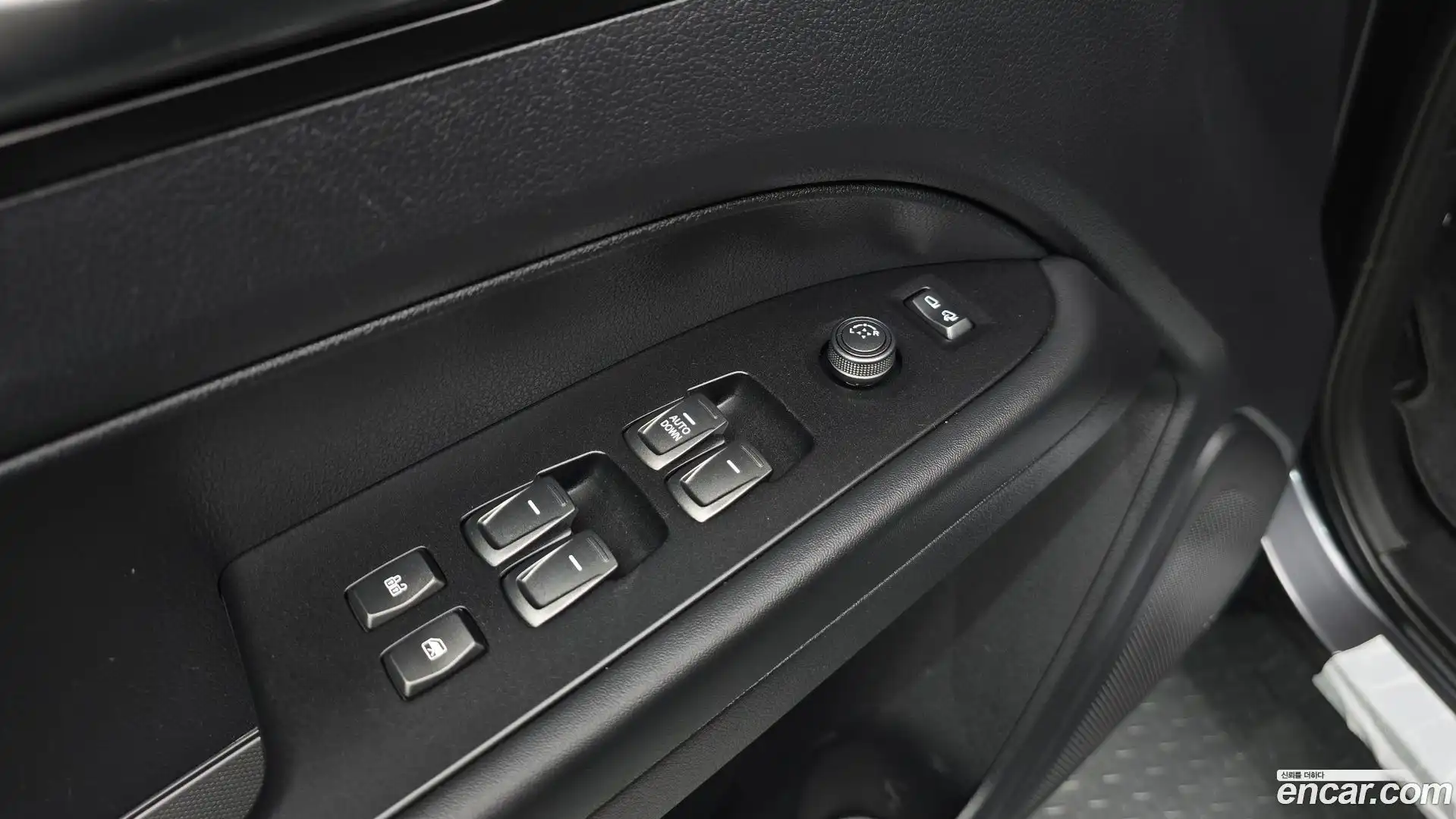 Rexton KG Mobility 2019.11-OPTION-019