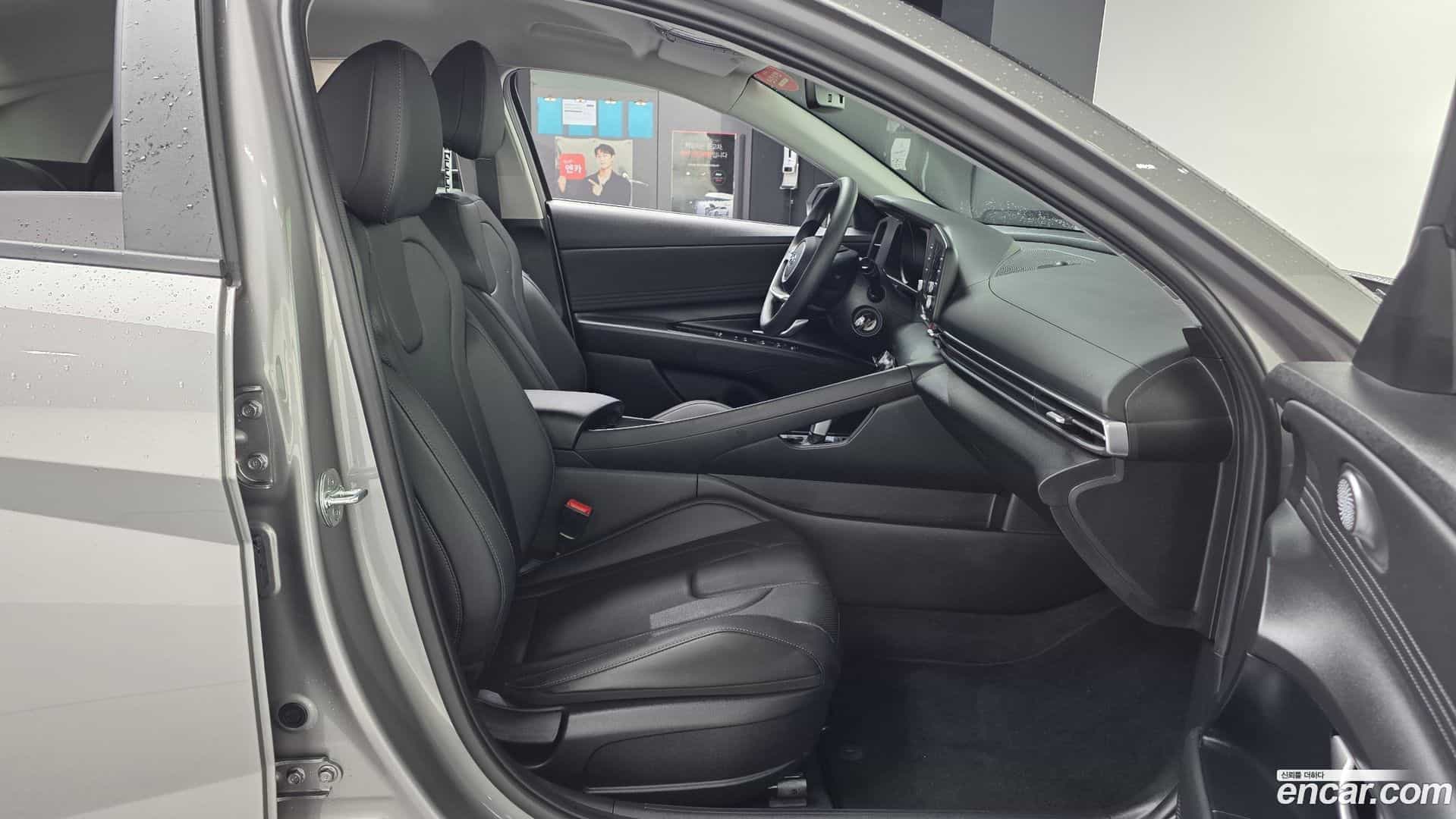 AVANTE Hyundai 2020.10-OPTION-015