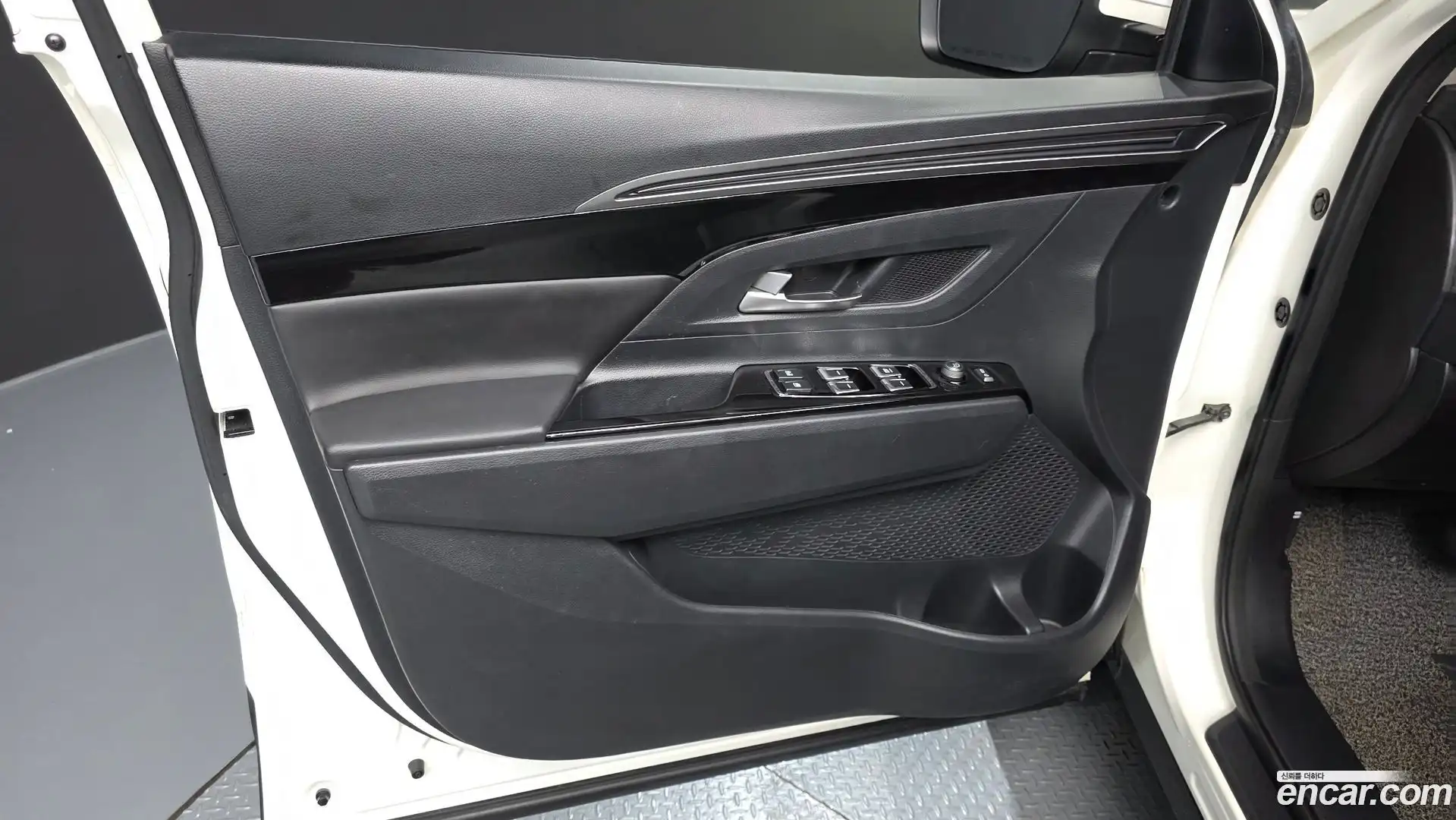 KORANDO KG Mobility 2021.7-INNER-034