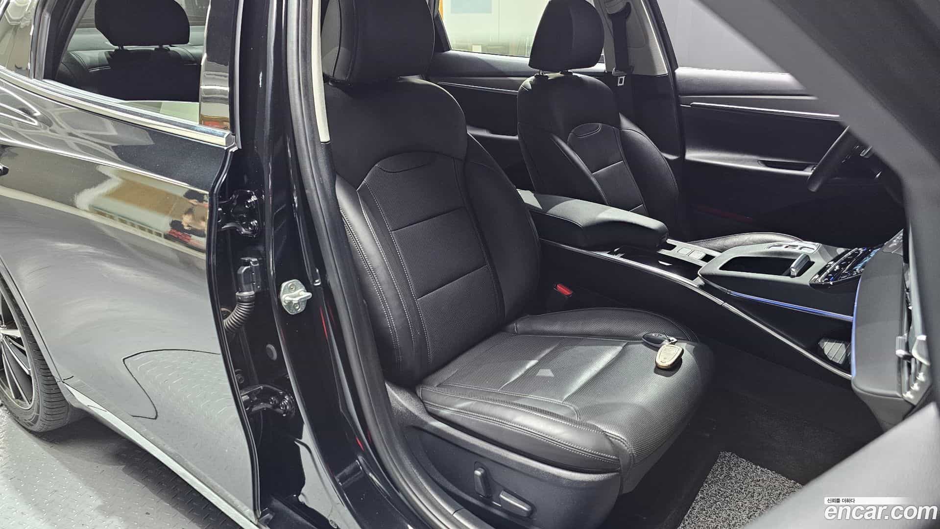 Grandeur Hyundai 2021.9-OPTION-015
