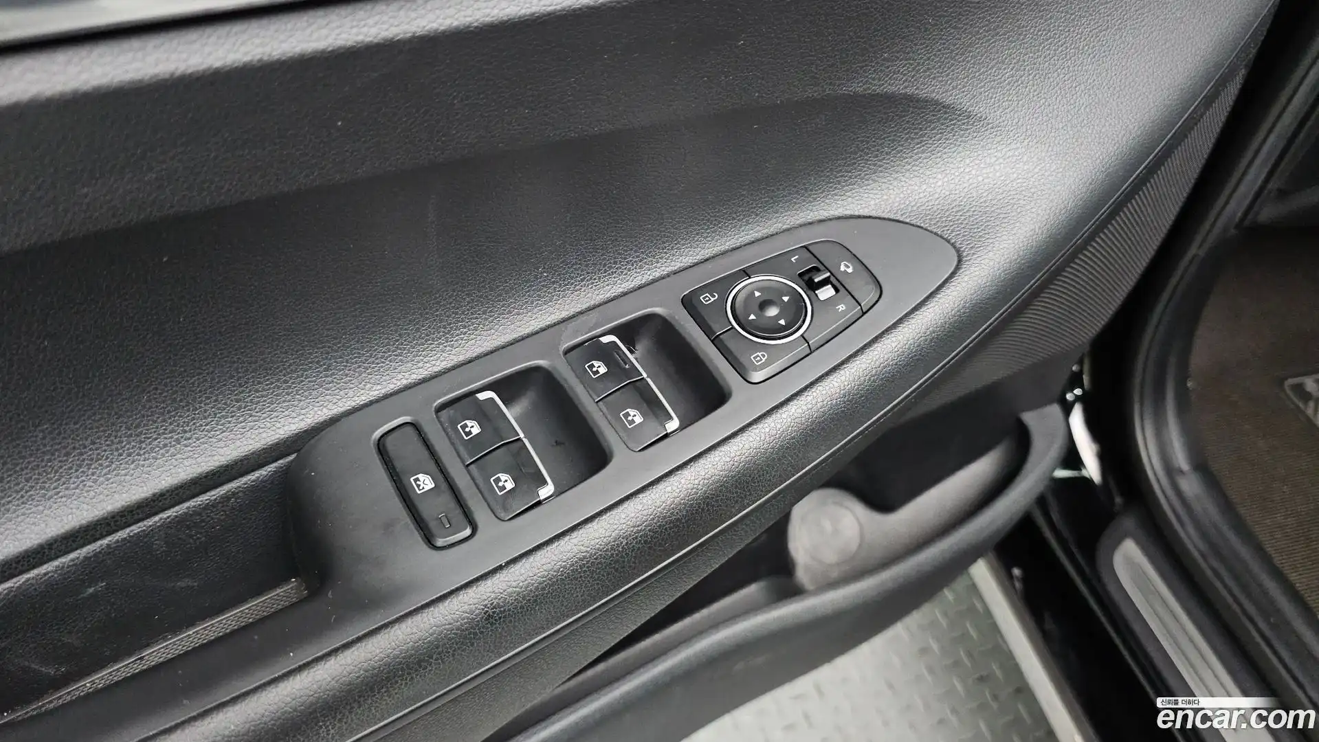 Grandeur Hyundai 2022.6-OPTION-020