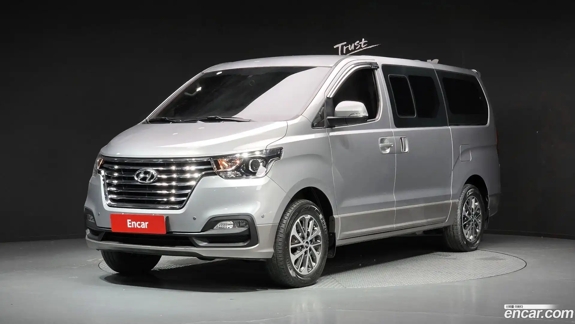 Starex Hyundai 2018.5-OUTER-001