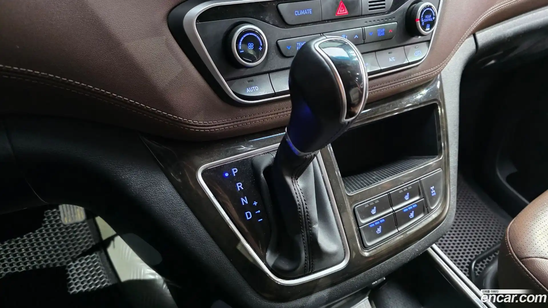 Starex Hyundai 2018.5-INNER-009