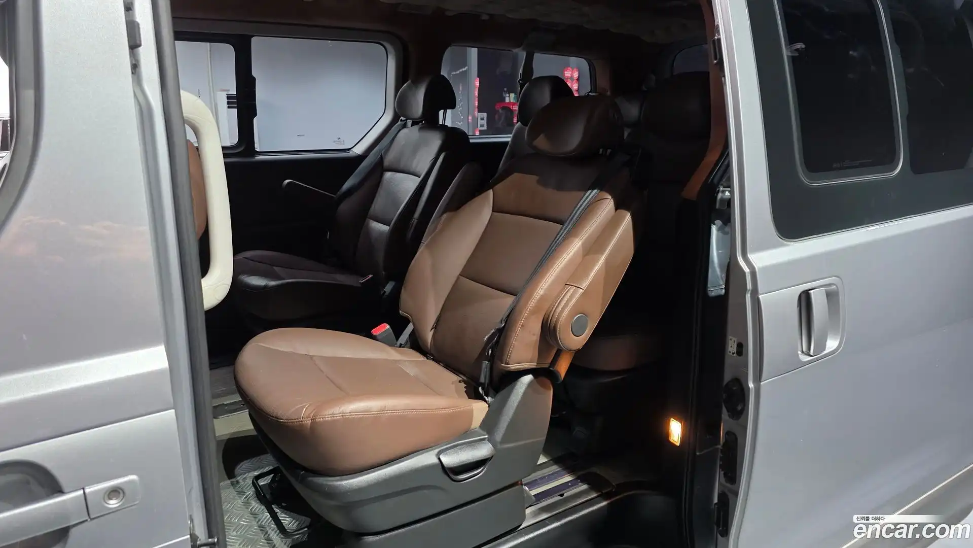 Starex Hyundai 2018.5-OPTION-015