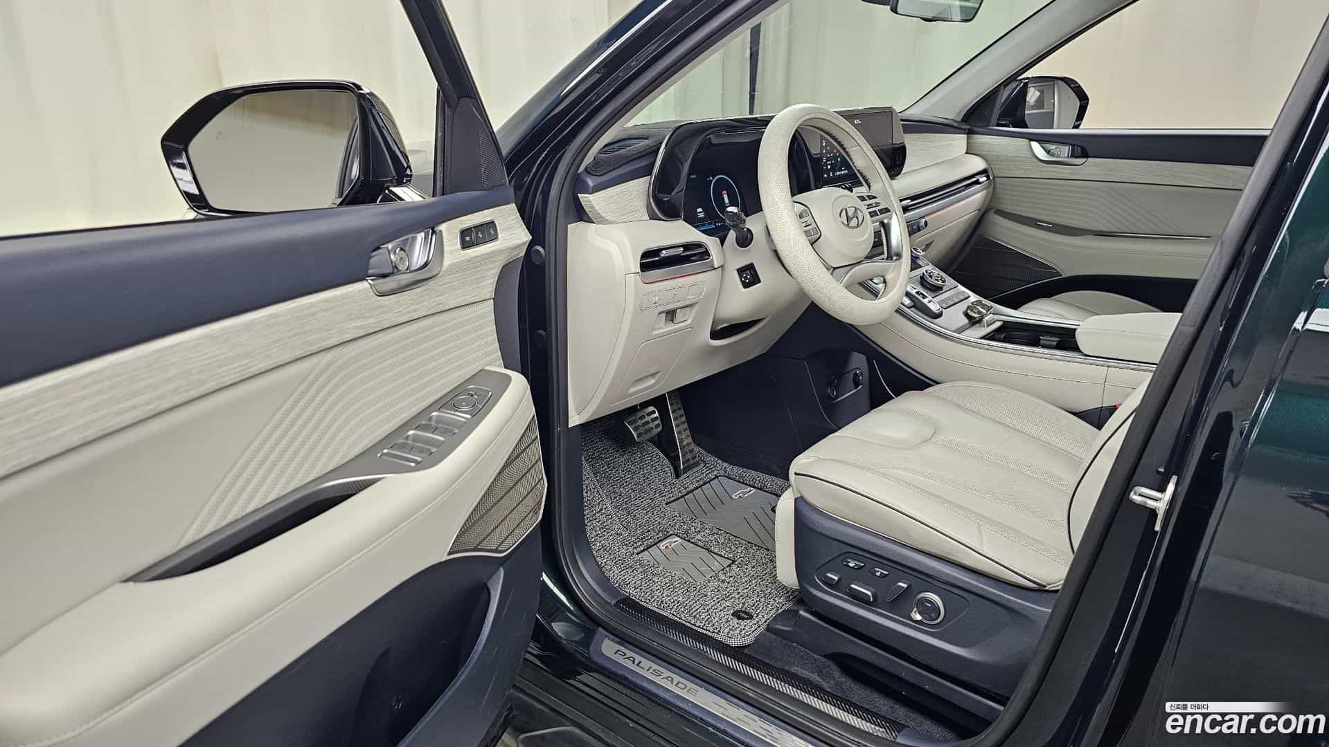 Palisade Hyundai 2023.0-INNER-010
