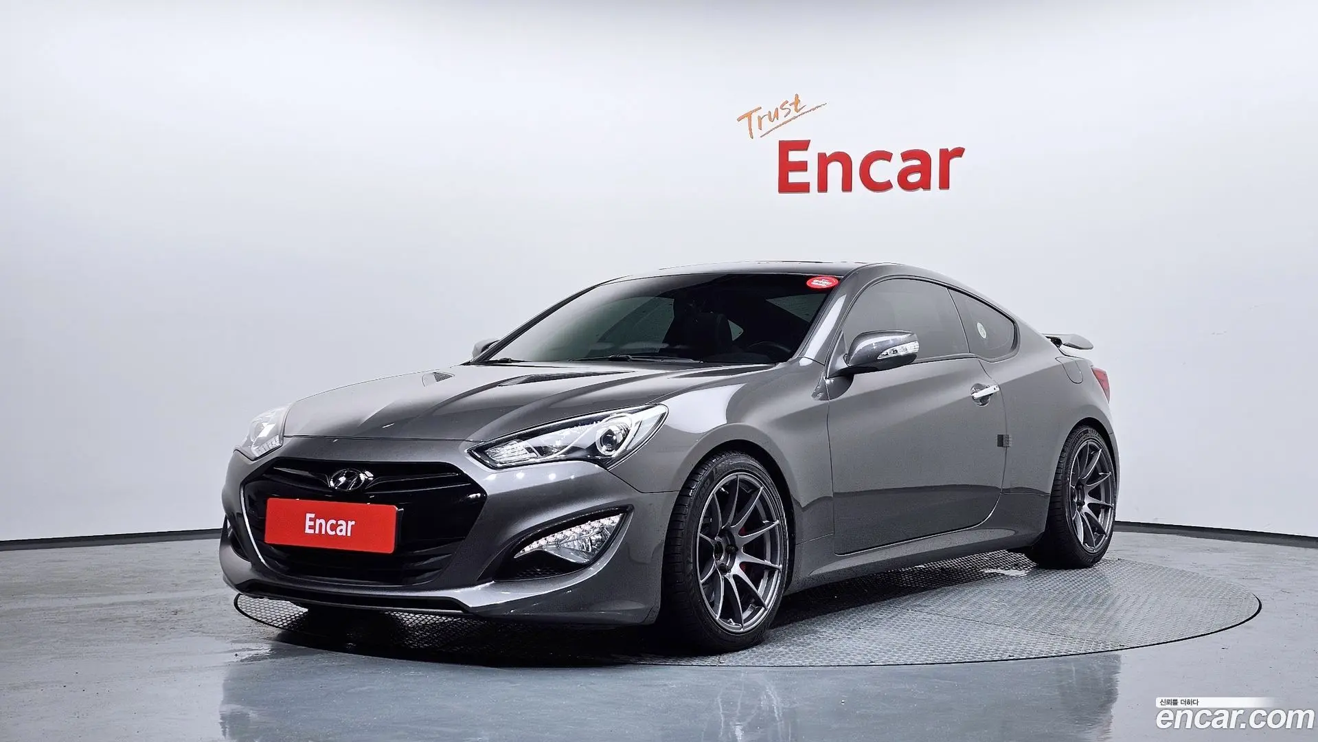 Main__Slider__Photo:Genesis Hyundai 2012.4-0