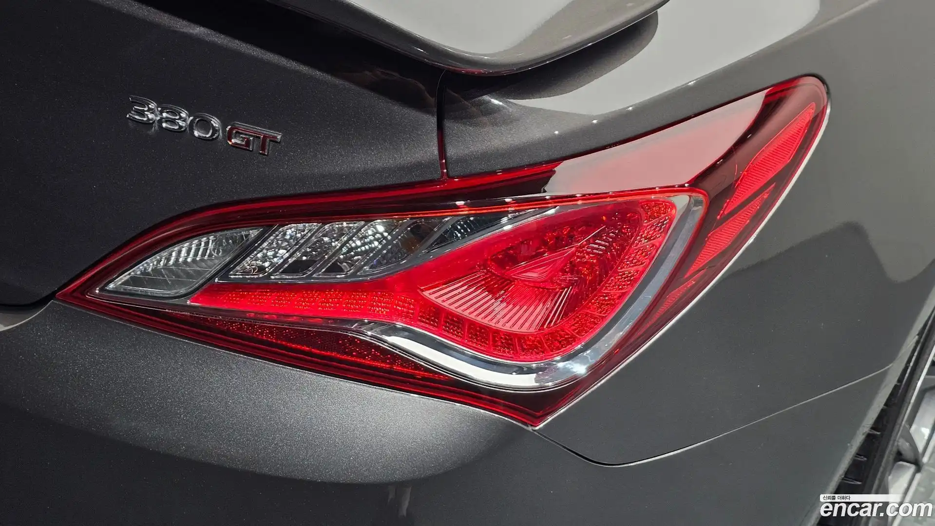 Genesis Hyundai 2012.4-OUTER-033