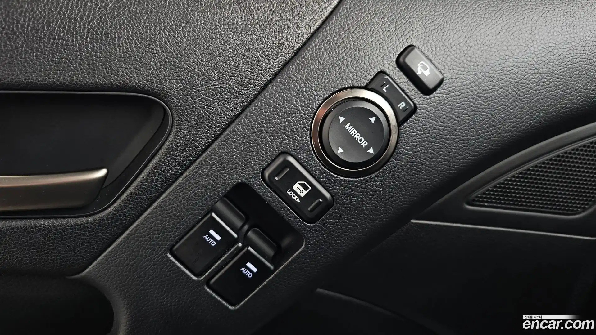Genesis Hyundai 2012.4-OPTION-043