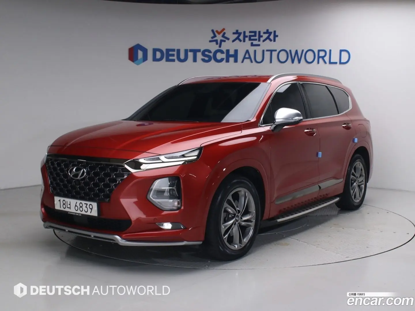 Main__Slider__Photo:Santafe Hyundai 2019.5-0