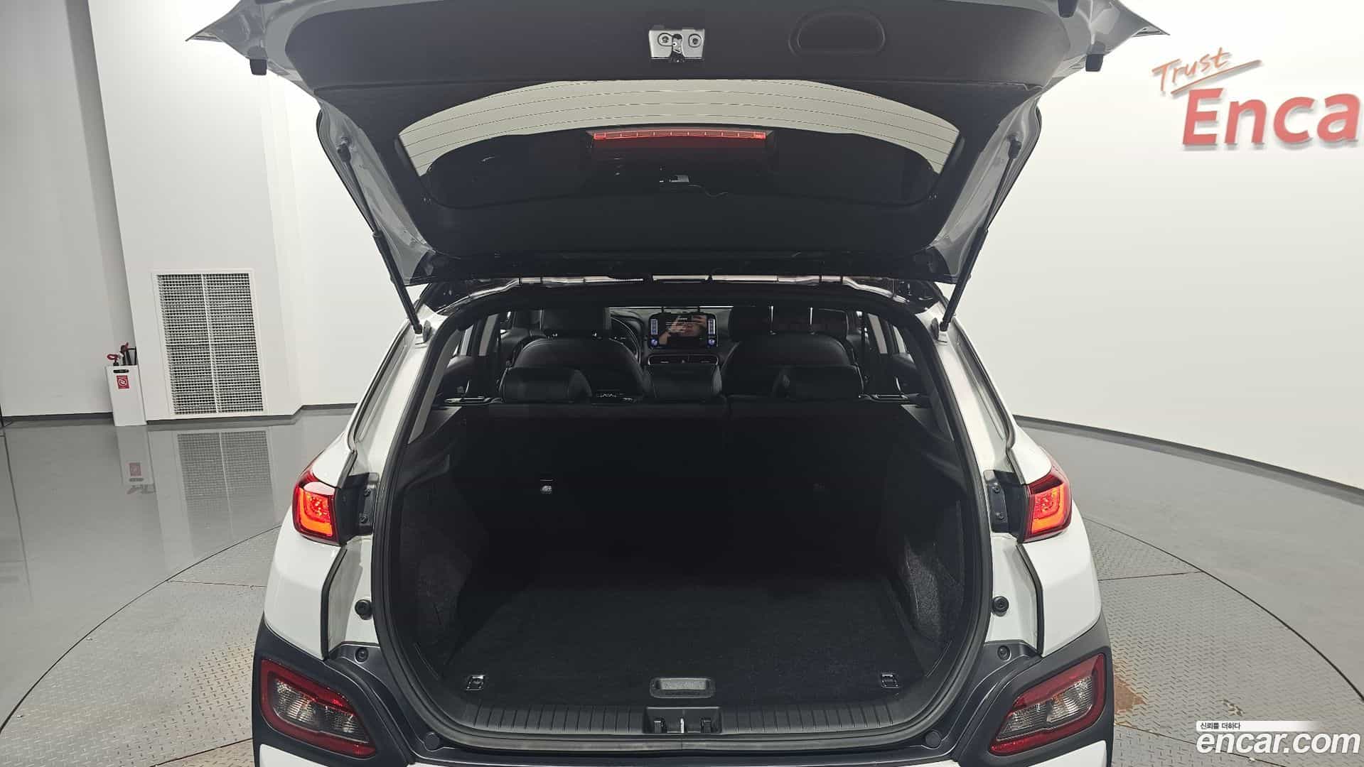 Kona Hyundai 2019.9-OPTION-024