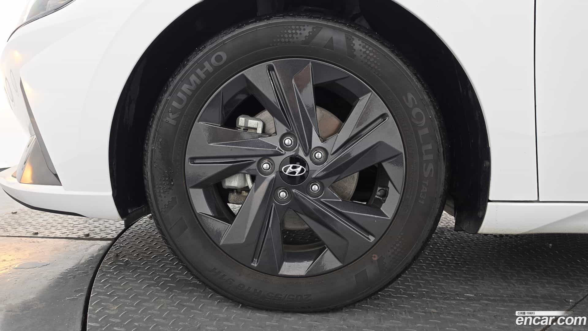 AVANTE Hyundai 2020.10-OUTER-005