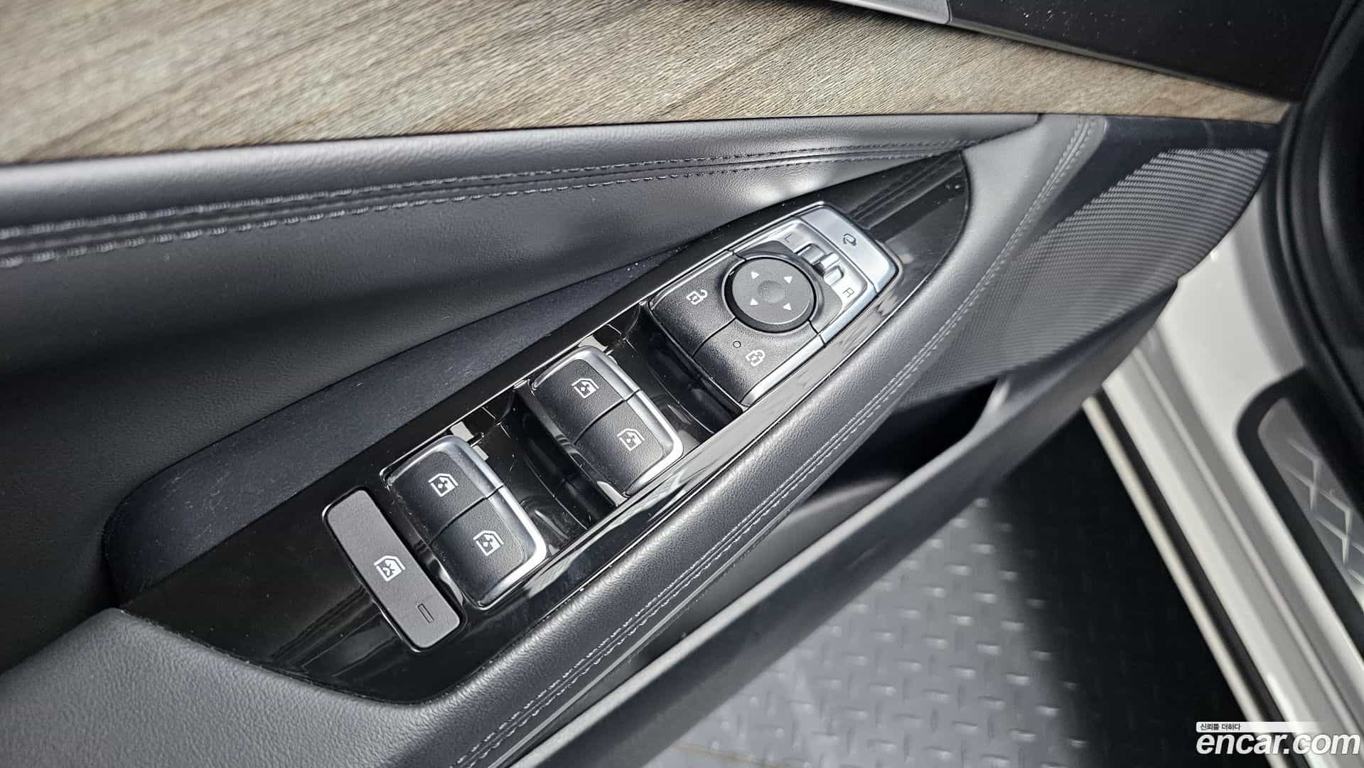 K8 Kia 2023.5-OPTION-040