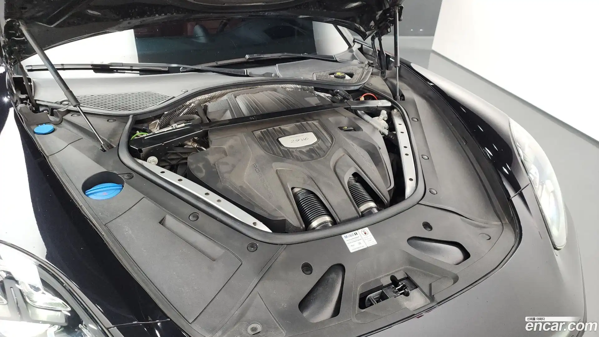 Panamera Porsche 2021.5-OUTER-006