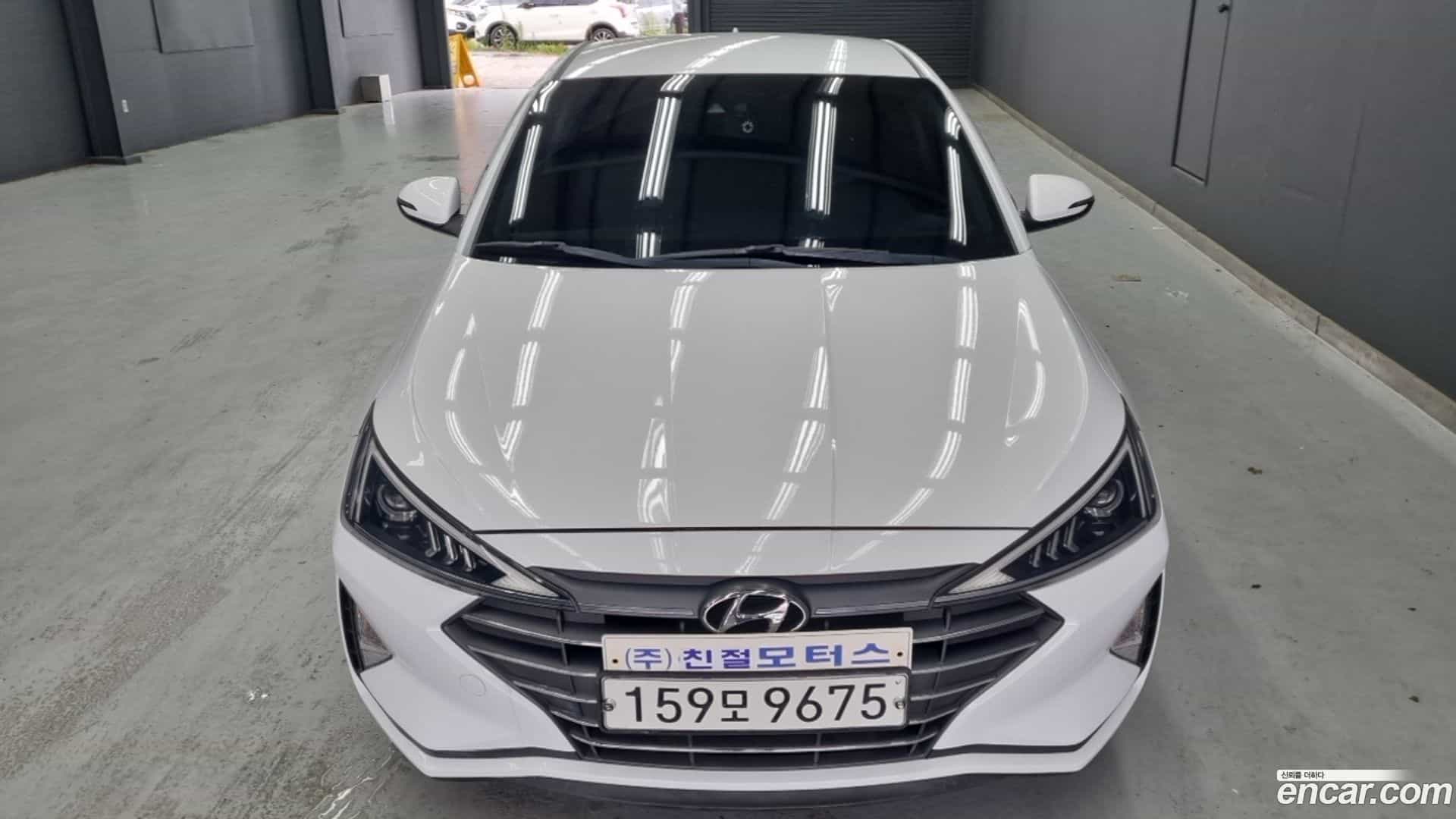 AVANTE Hyundai 2019.9-OUTER-001