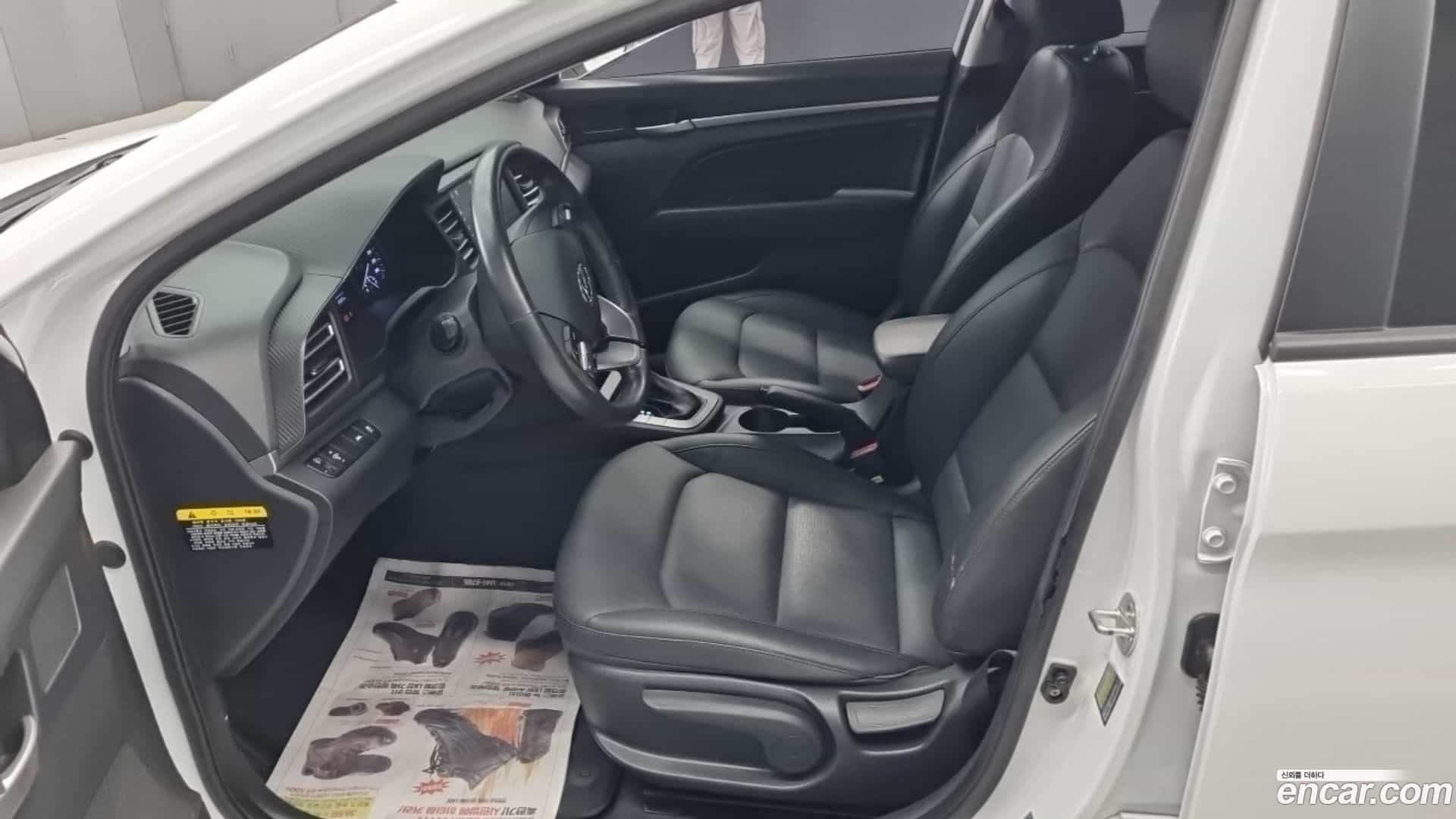 AVANTE Hyundai 2019.9-INNER-010