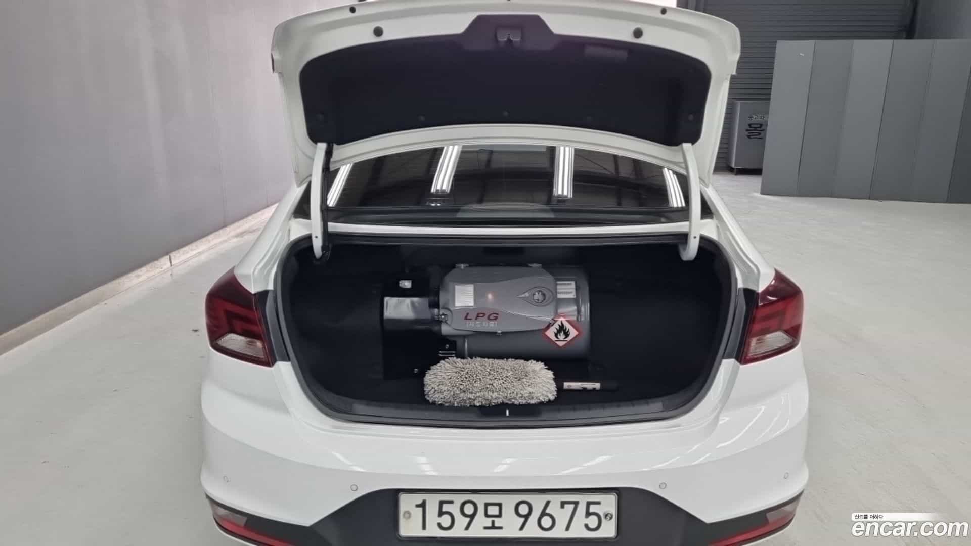 AVANTE Hyundai 2019.9-OPTION-019