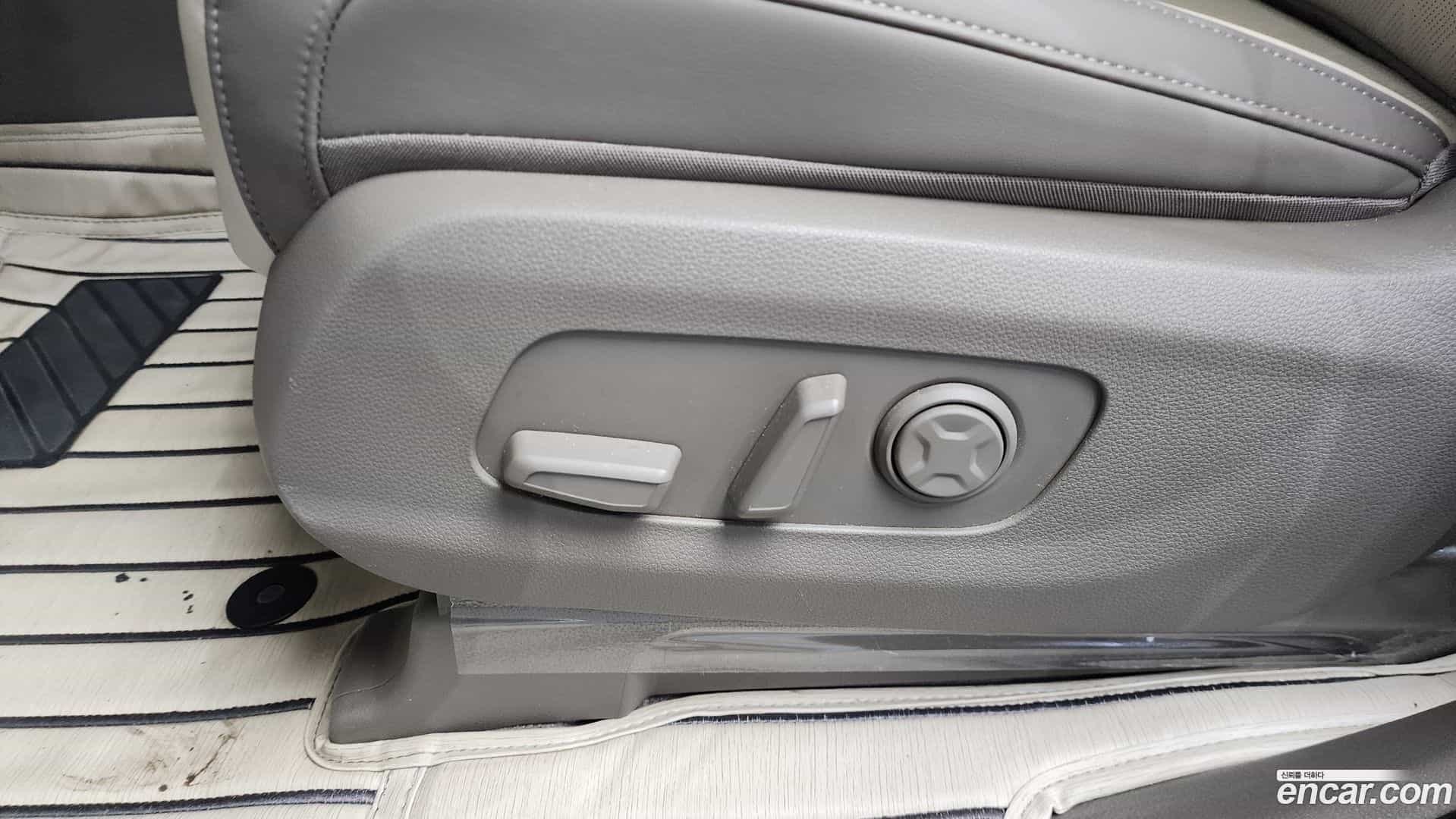 Canival Kia 2025.5-OPTION-044