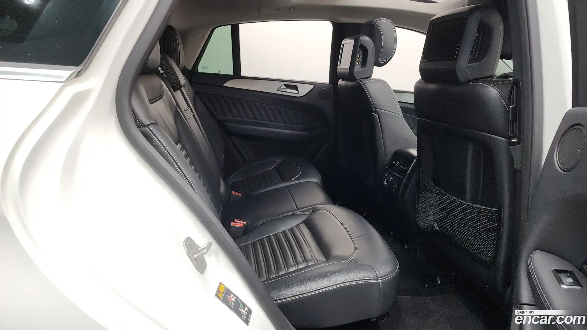 GLE-Class Mercedes-Benz 2016.9-OPTION-015