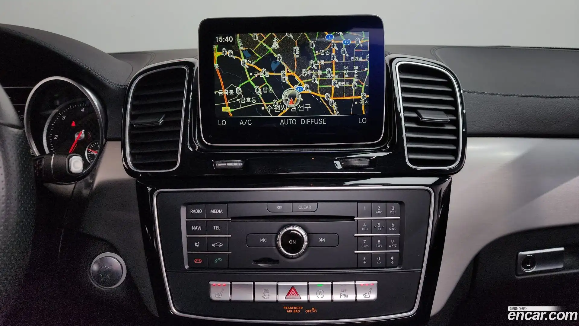 GLE-Class Mercedes-Benz 2016.9-OPTION-016