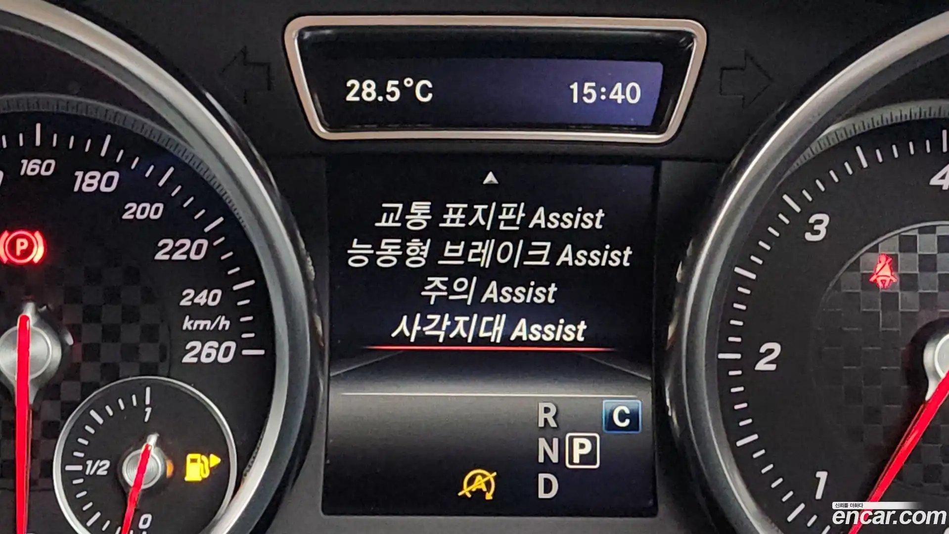 GLE-Class Mercedes-Benz 2016.9-OPTION-022