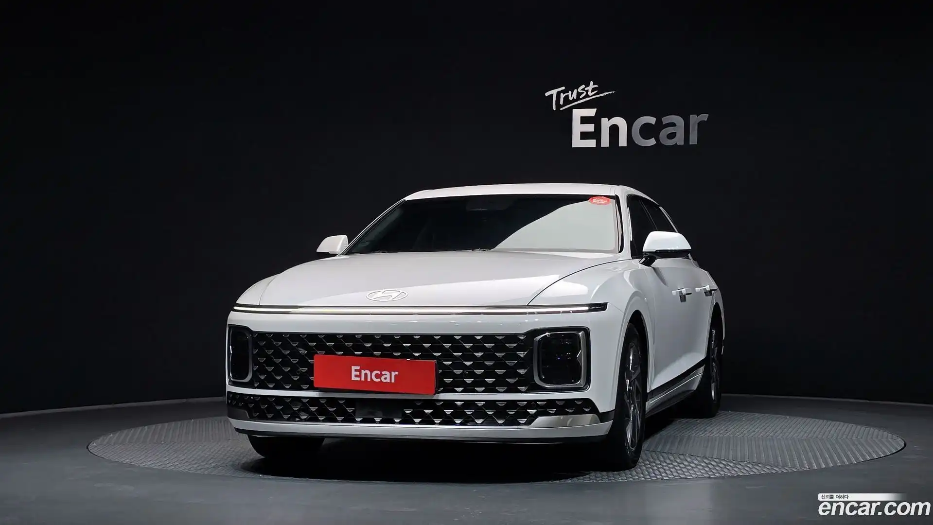 Grandeur Hyundai 2023.0-OUTER-003