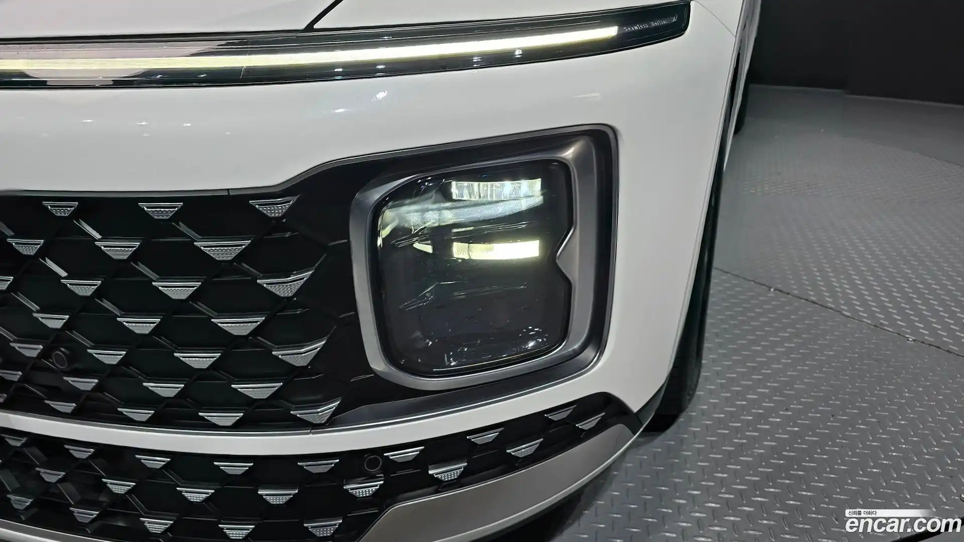 Grandeur Hyundai 2023.0-OUTER-032