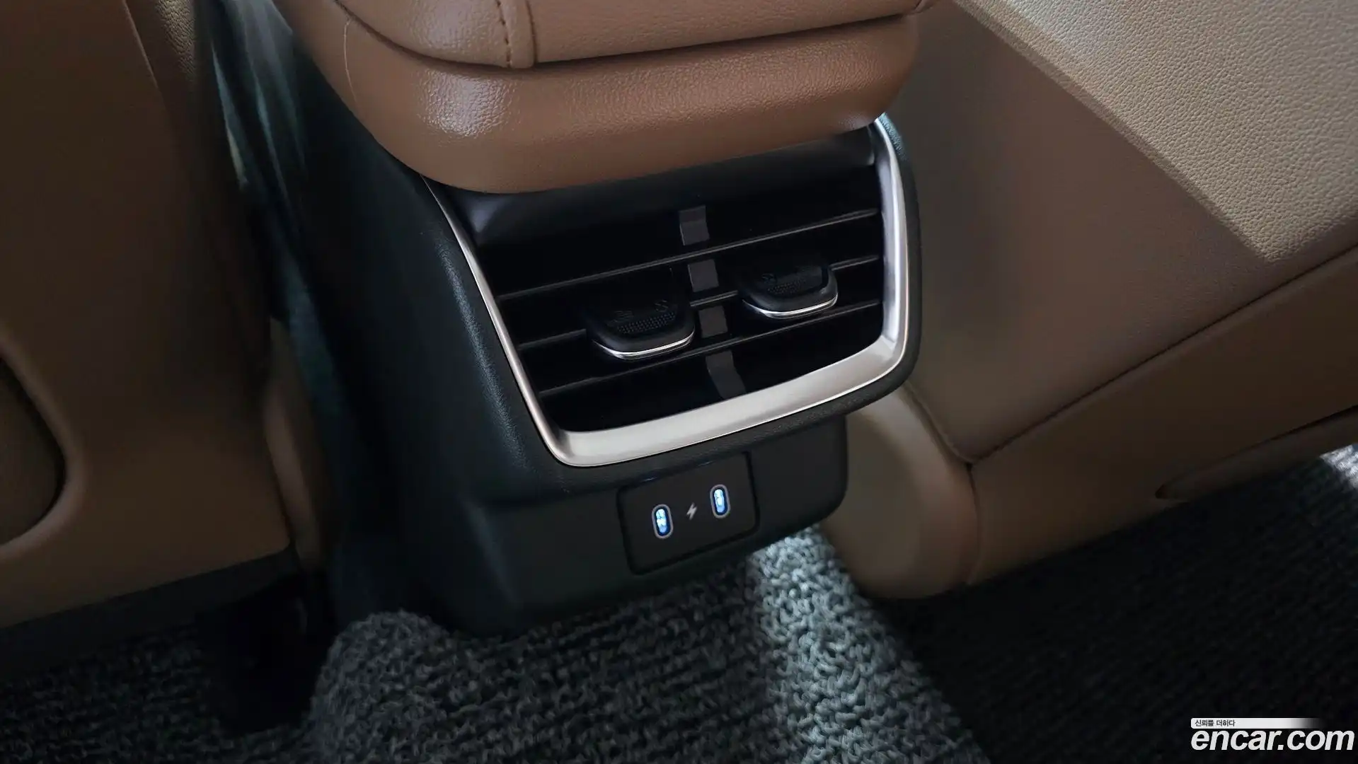 Grandeur Hyundai 2023.0-OPTION-044