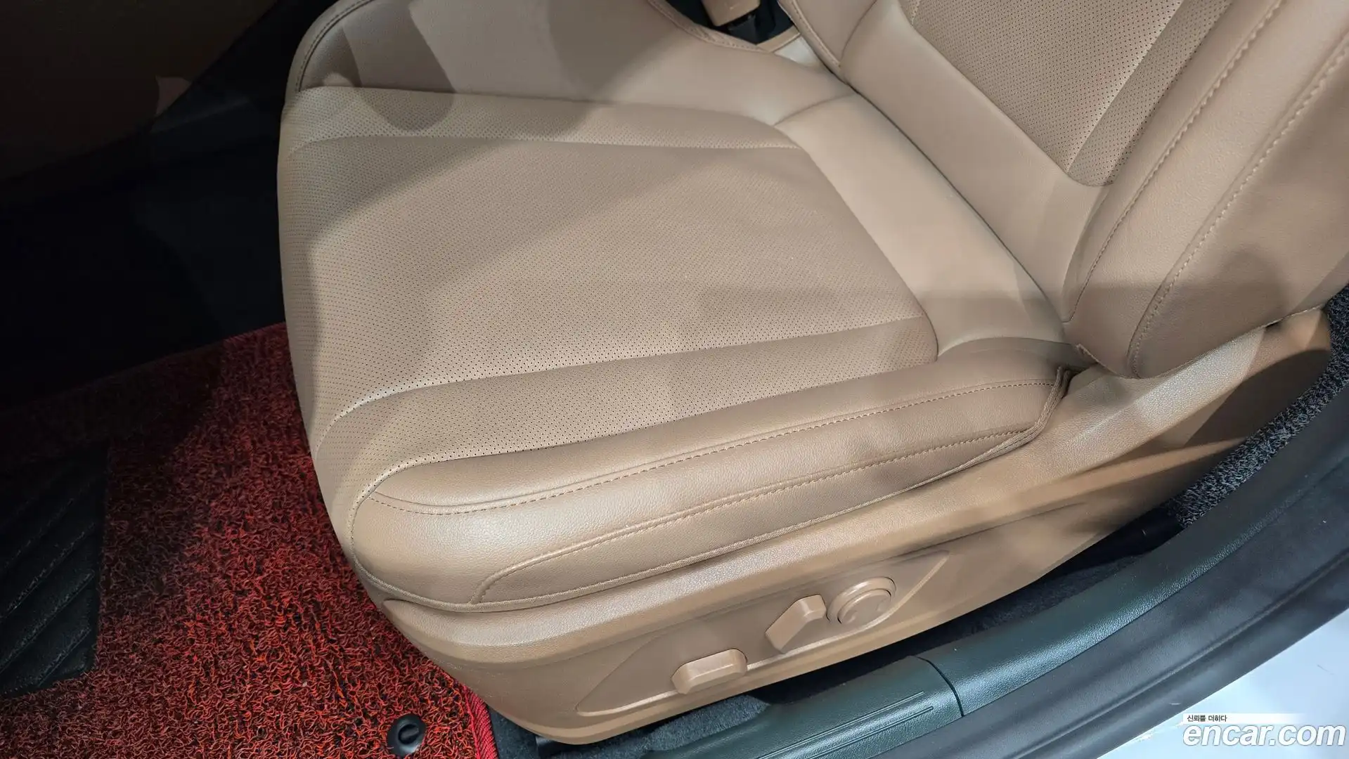 Grandeur Hyundai 2023.0-OPTION-045