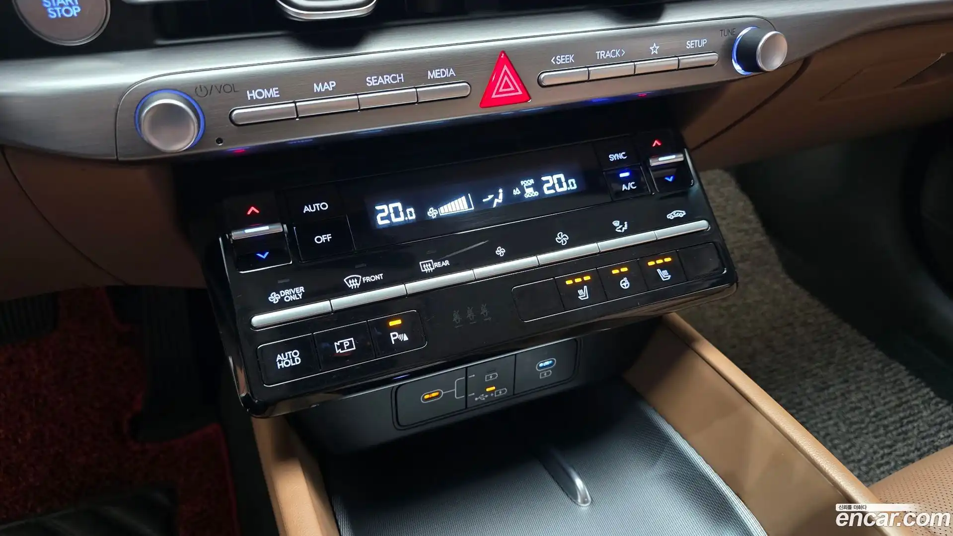 Grandeur Hyundai 2023.0-OPTION-046