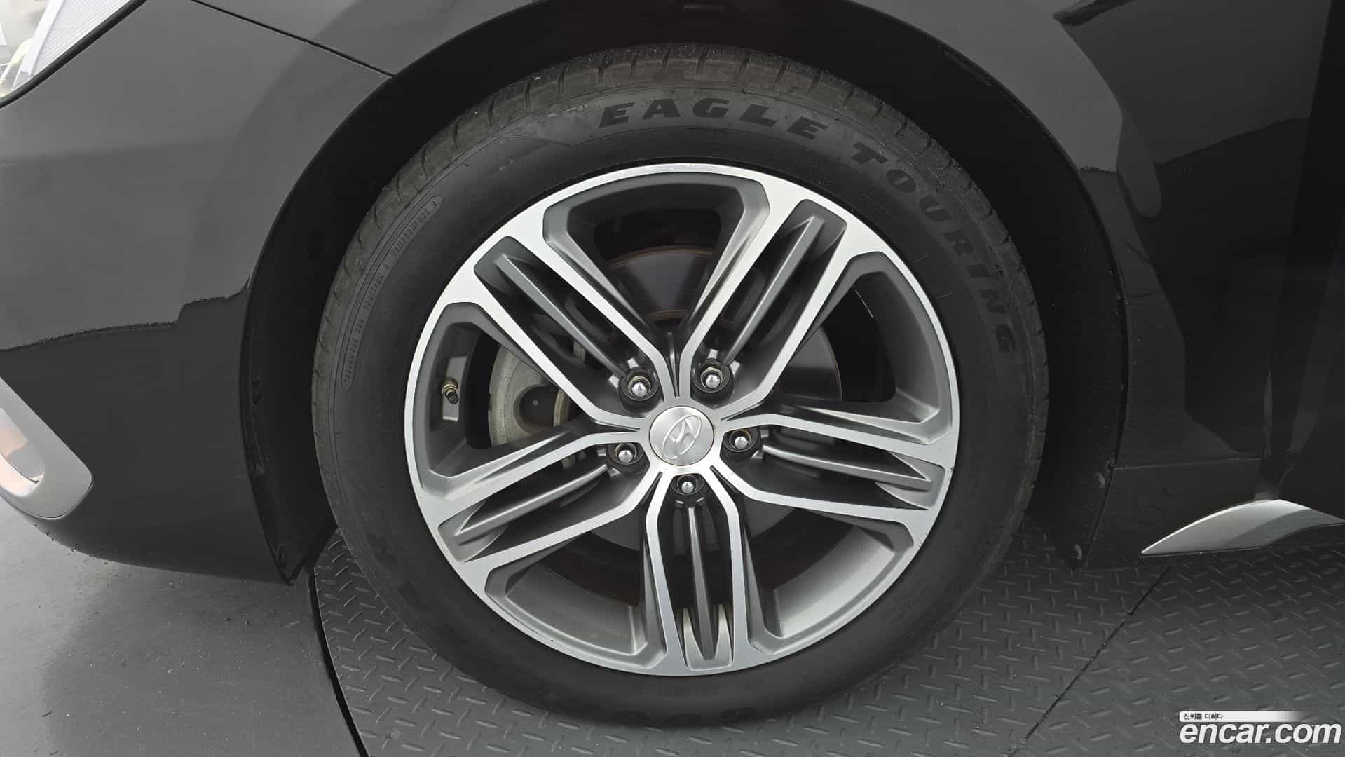 Grandeur Hyundai 2017.0-OUTER-005