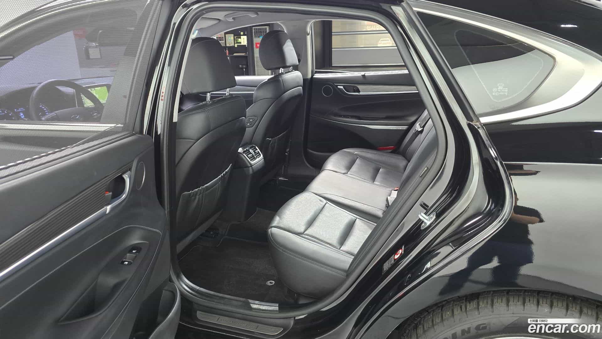 Grandeur Hyundai 2017.0-OPTION-015