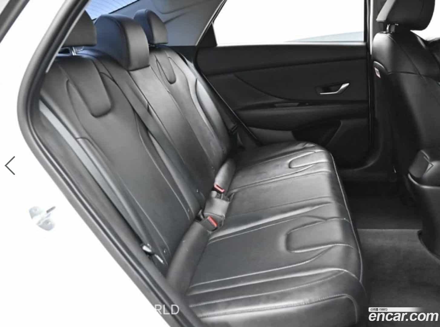 AVANTE Hyundai 2022.4-OPTION-016
