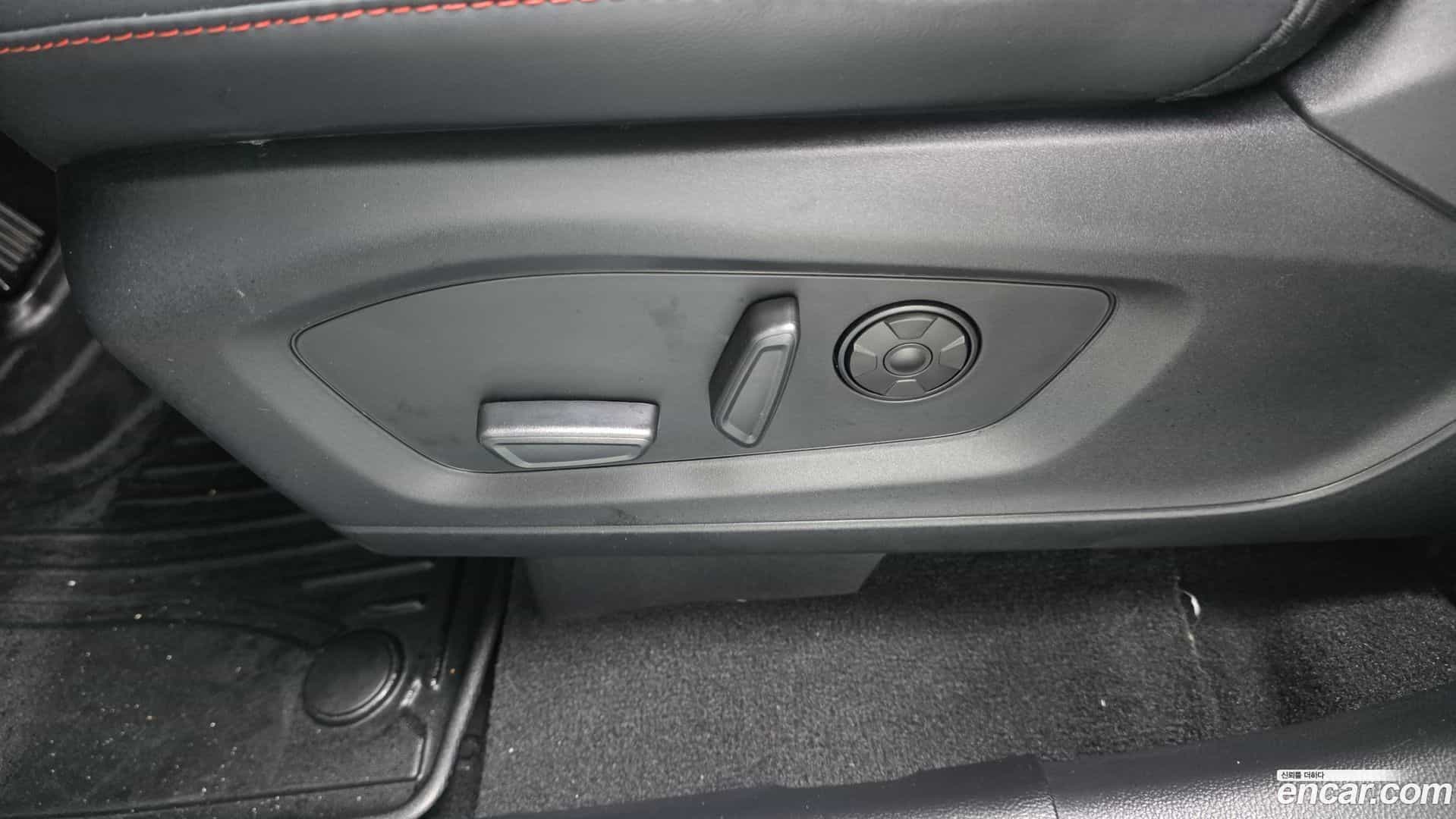 Explorer Ford 2025.2-OPTION-044