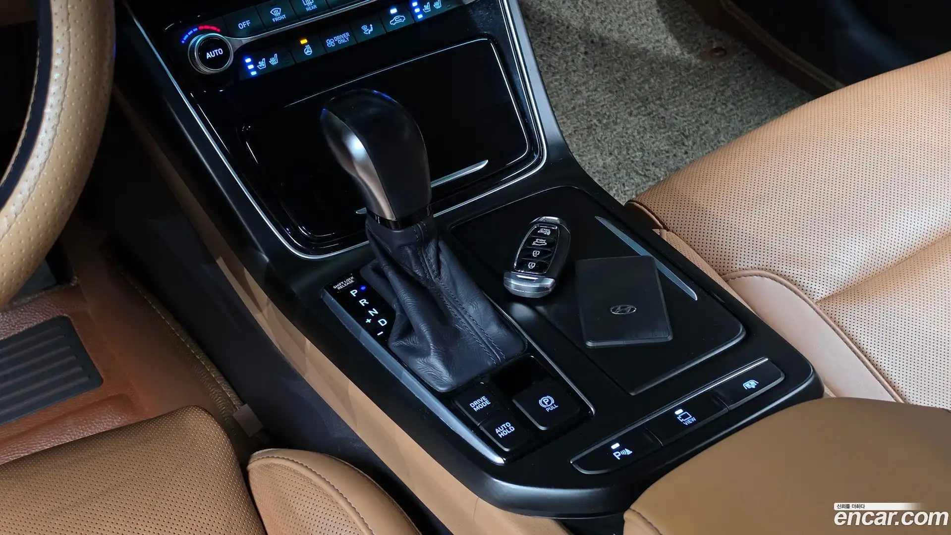 Grandeur Hyundai 2018.5-INNER-009