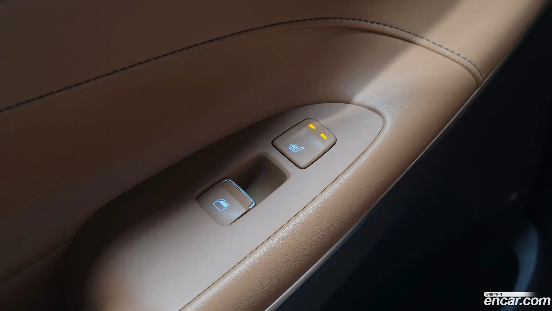 Grandeur Hyundai 2018.5-OPTION-024