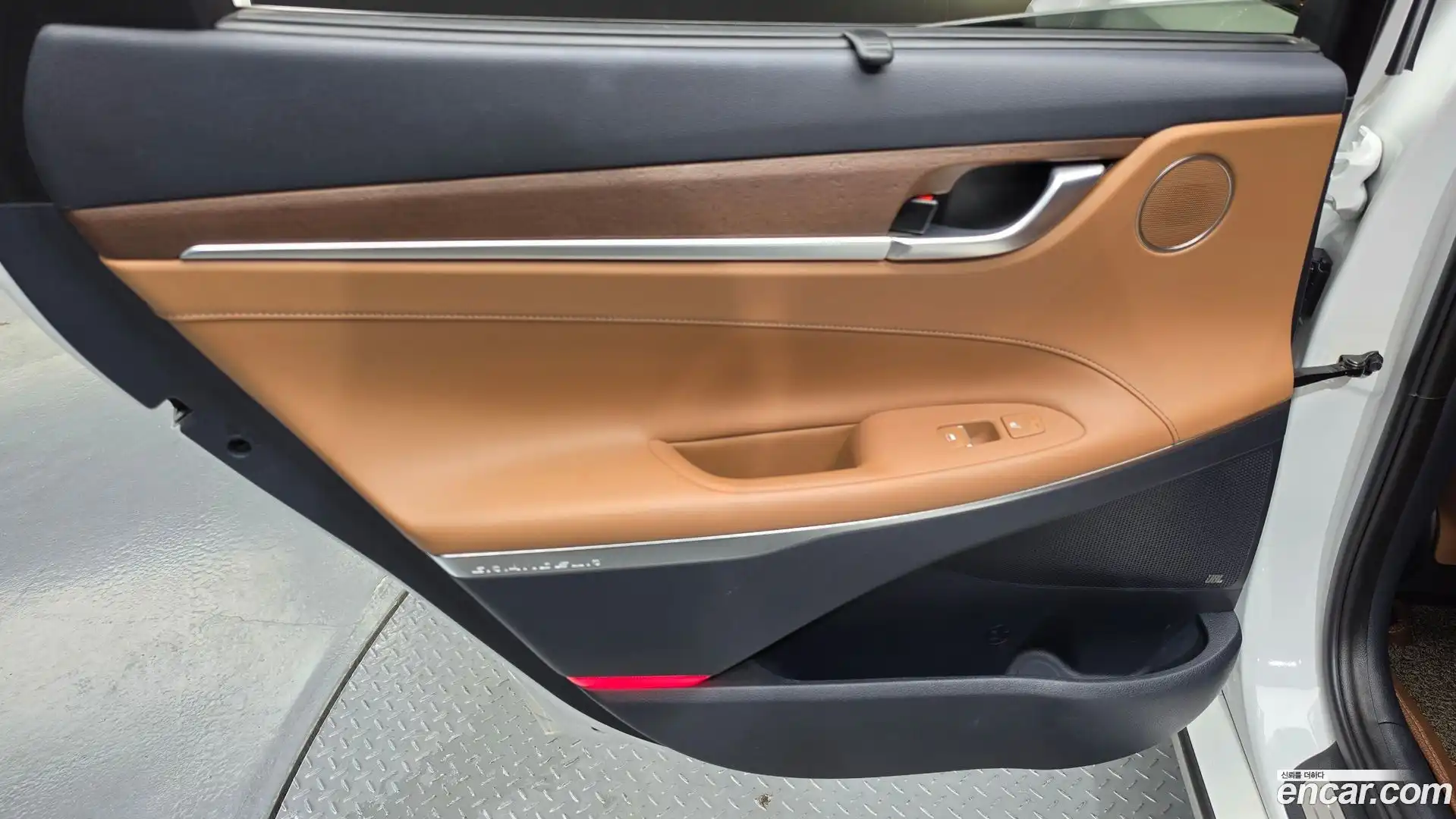 Grandeur Hyundai 2018.5-INNER-035