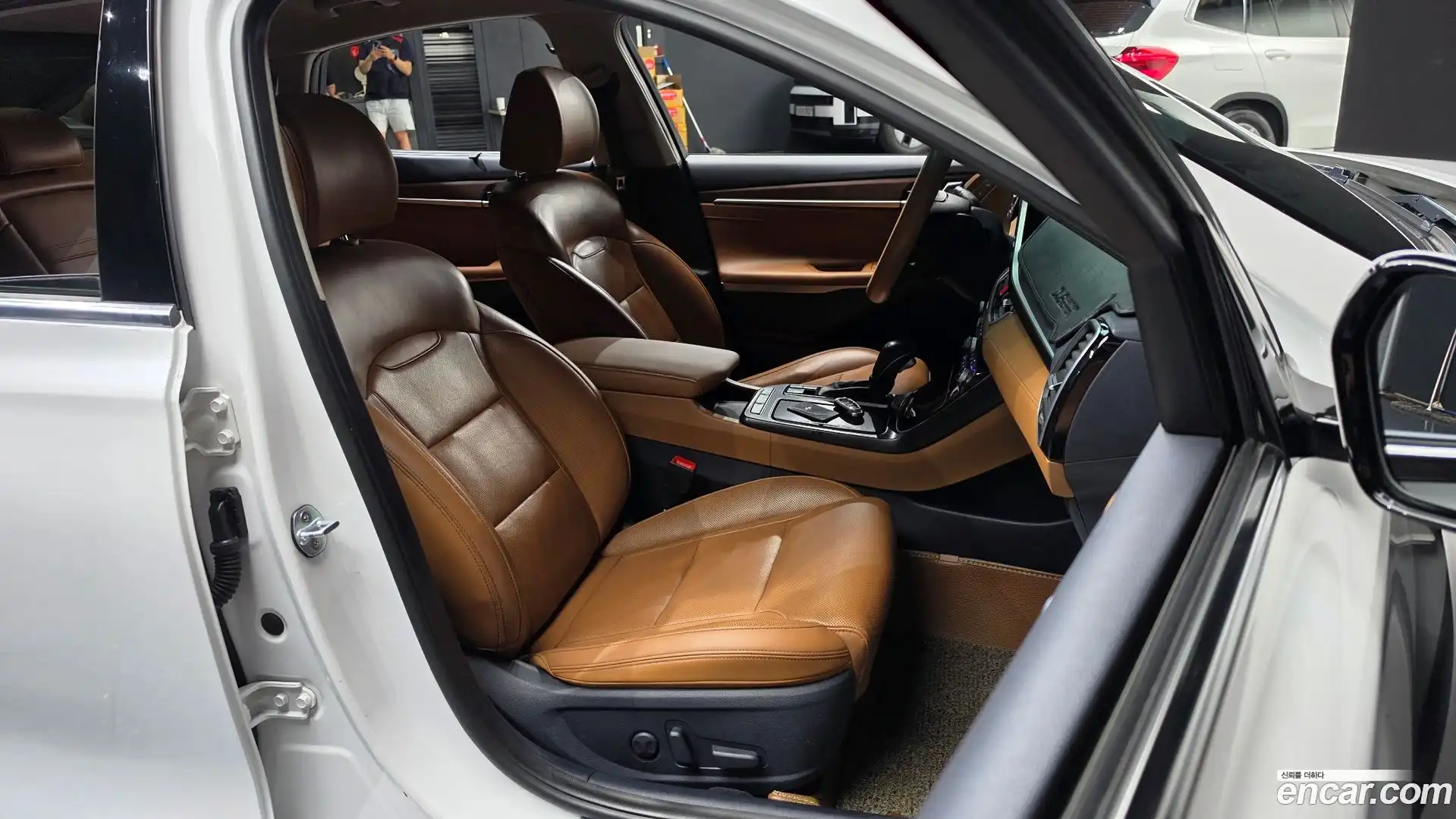 Grandeur Hyundai 2018.5-INNER-036