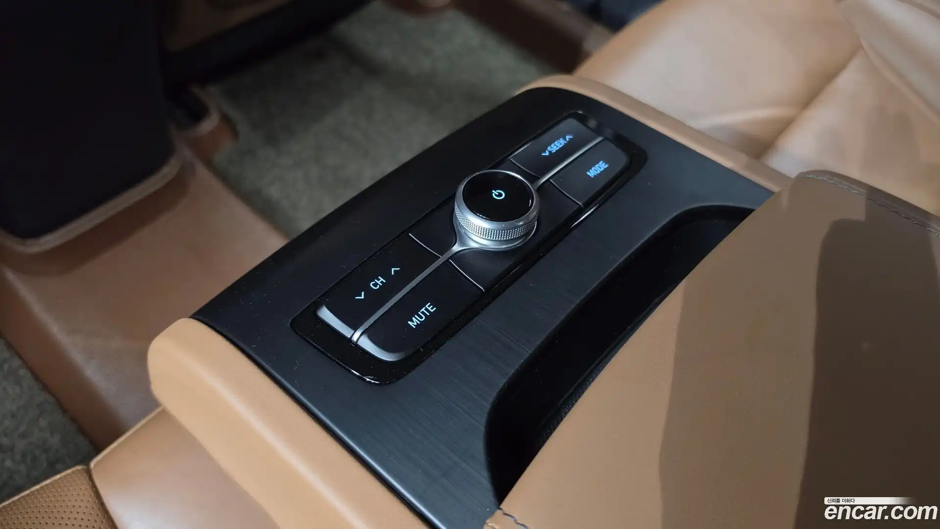 Grandeur Hyundai 2018.5-OPTION-041