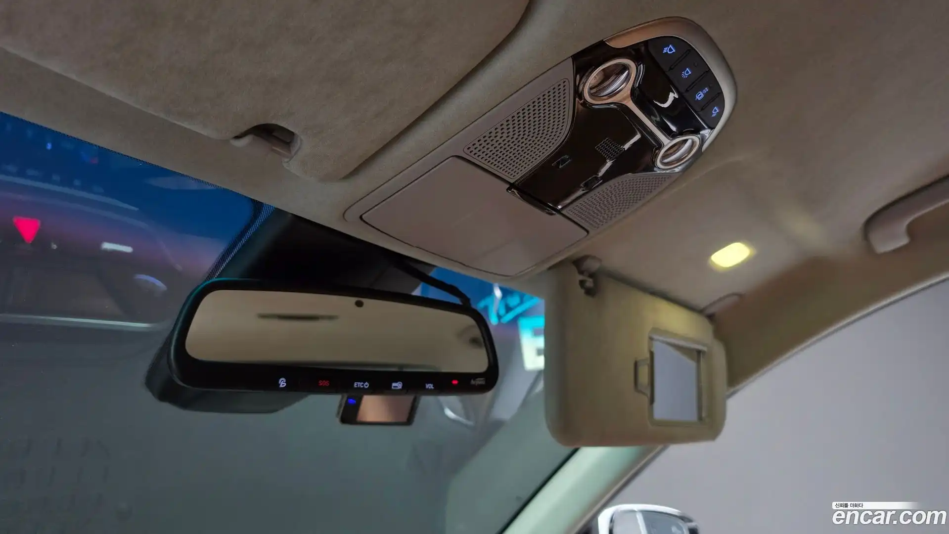 Grandeur Hyundai 2018.5-OPTION-044