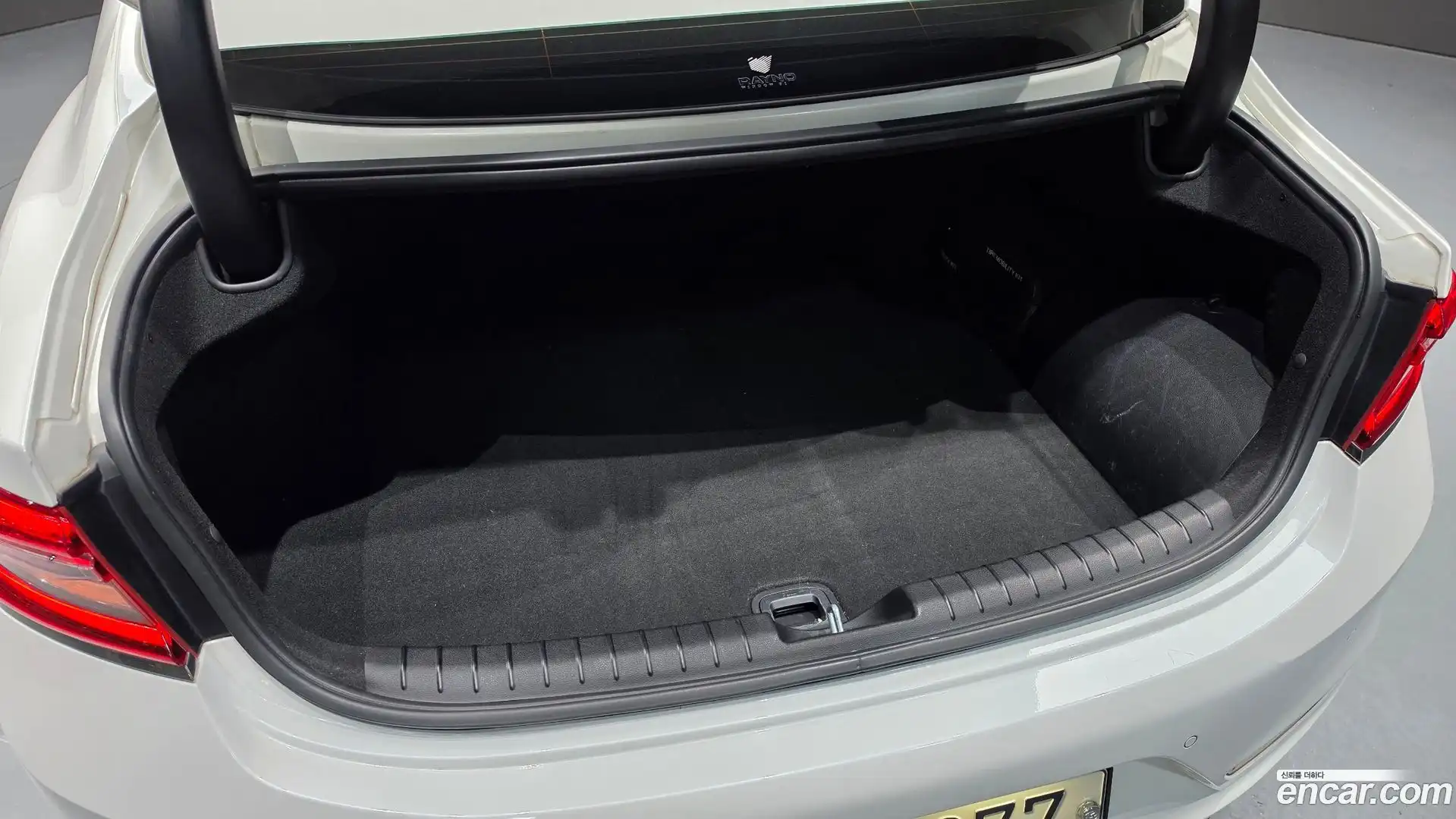 Grandeur Hyundai 2018.5-OPTION-045