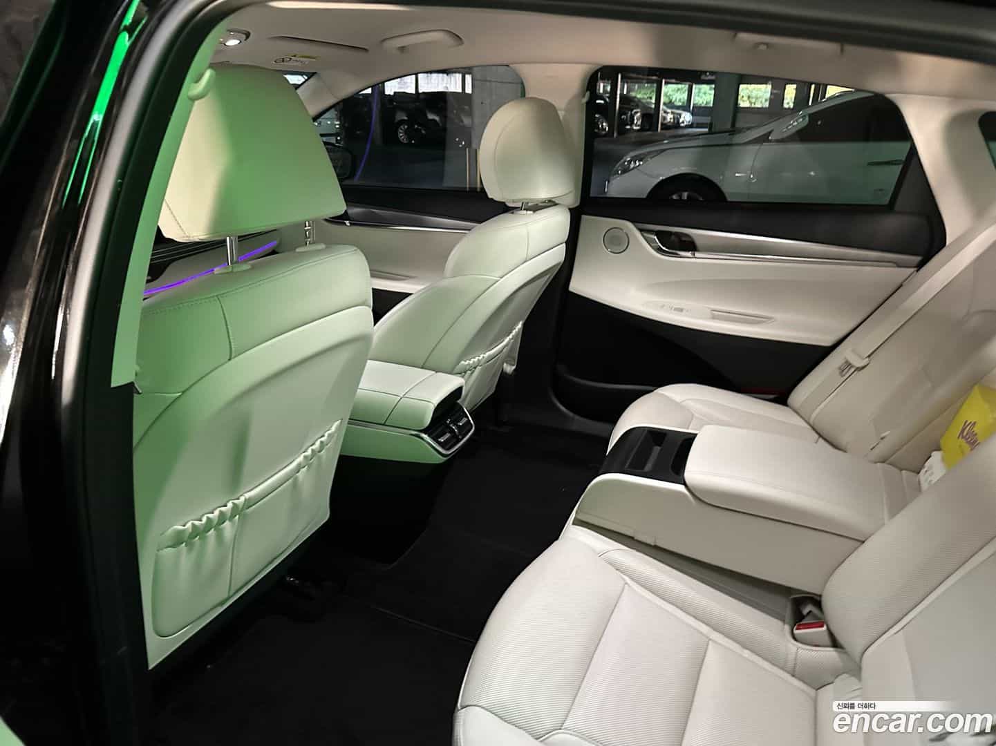 Grandeur Hyundai 2021.11-INNER-008
